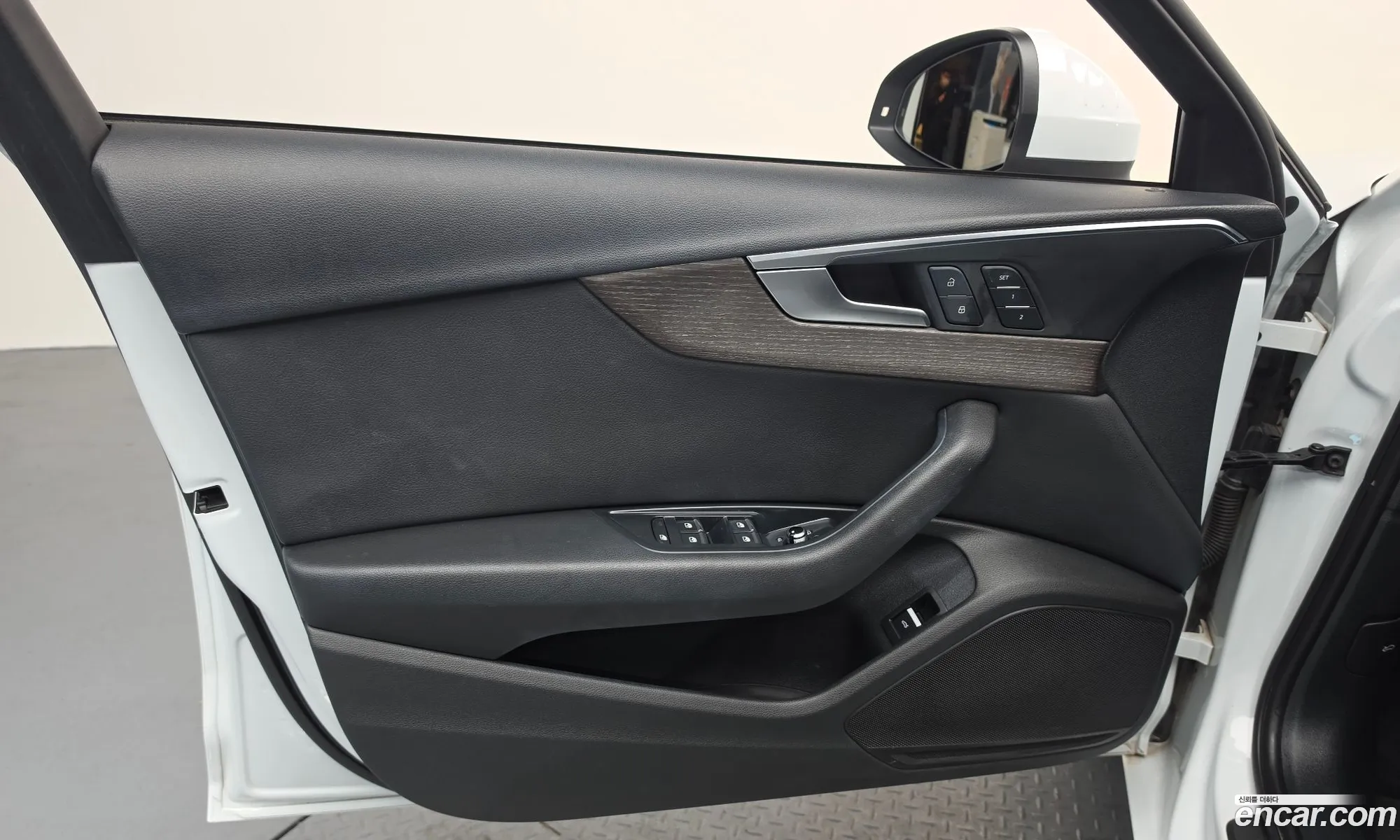 Audi A4 2019 WAUZZZF47KA121453 — 13