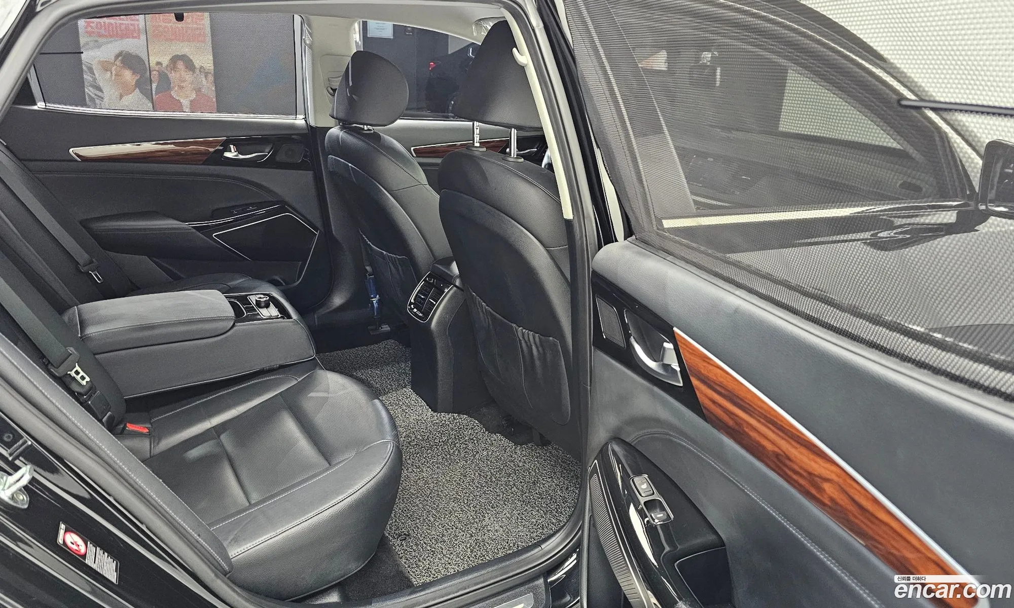 Kia K7 2016 KNALB415BGA034667 — 30