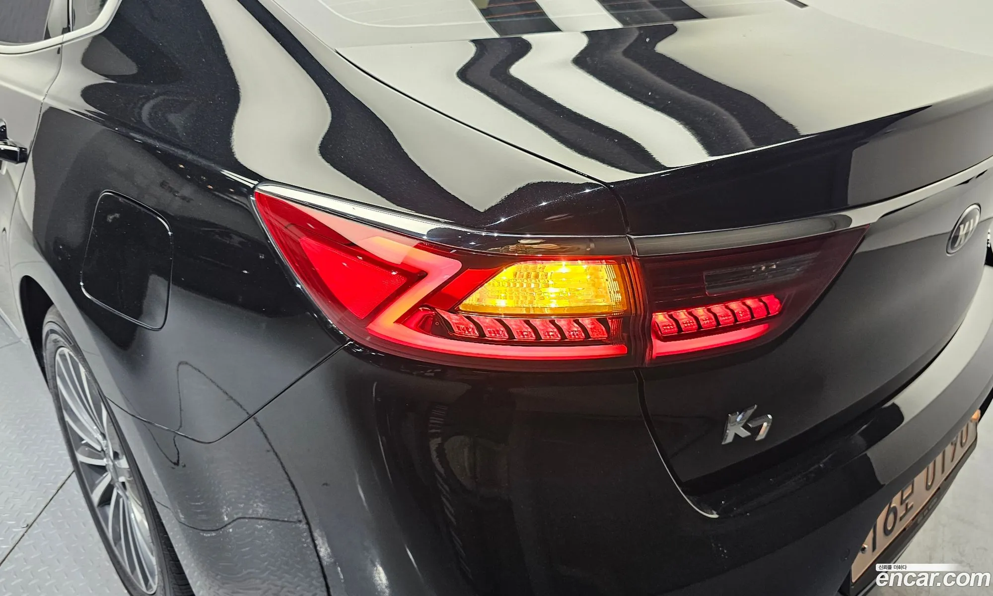 Kia K7 2016 KNALB415BGA034667 — 18