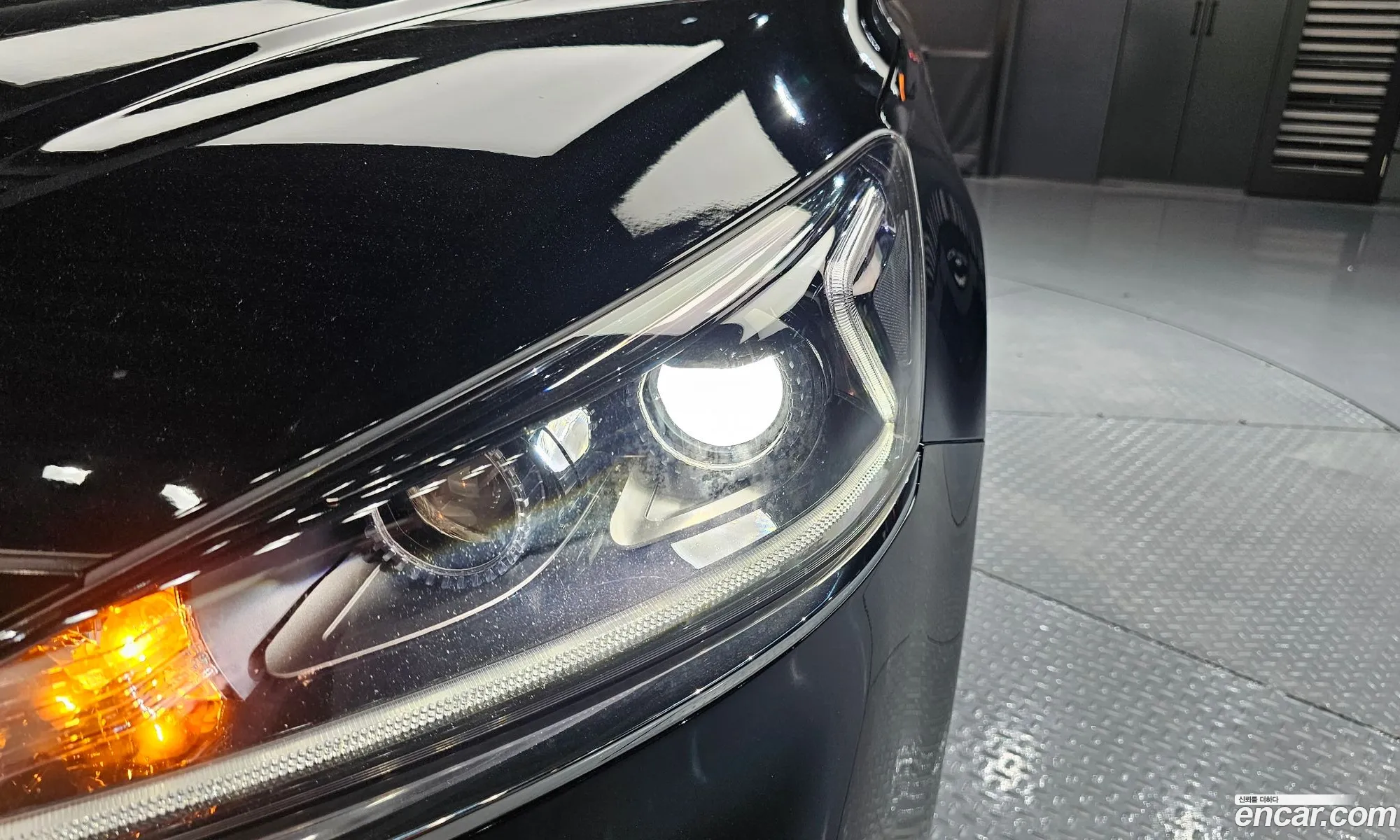 Kia K7 2016 KNALB415BGA034667 — 23