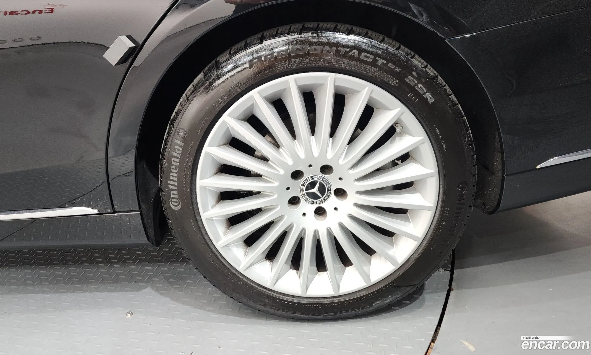 Mercedes-Benz S-Class W222 2020 — 17