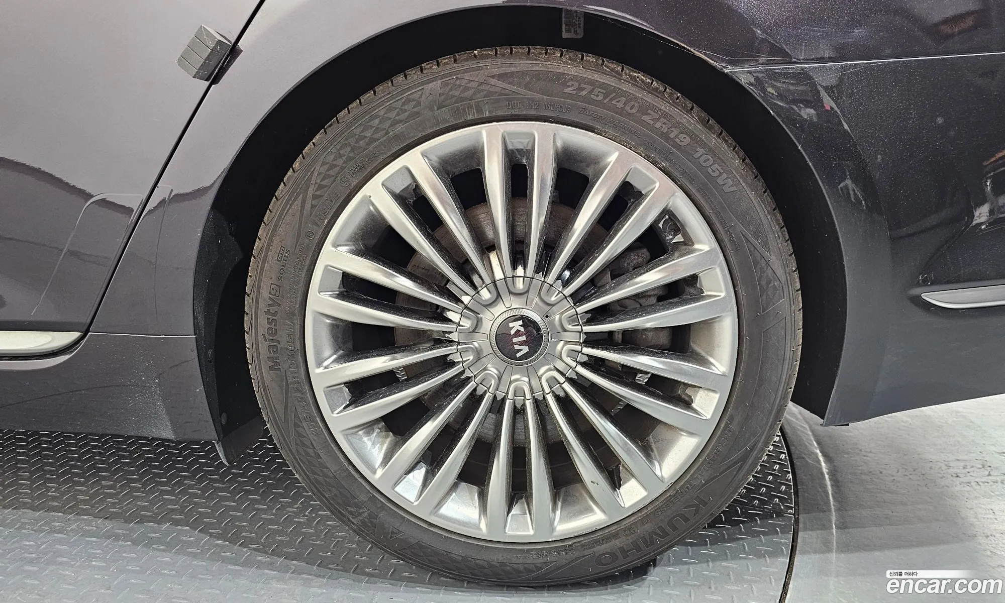 Kia The K9 2018 KNAS741ADKS008353 — 37