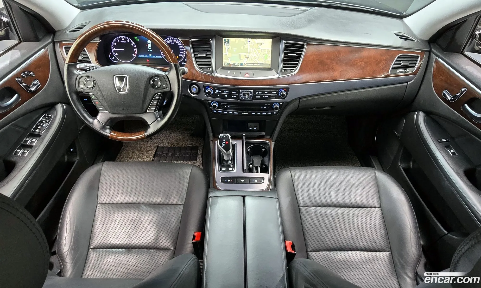 Hyundai Equus 2013 — 13