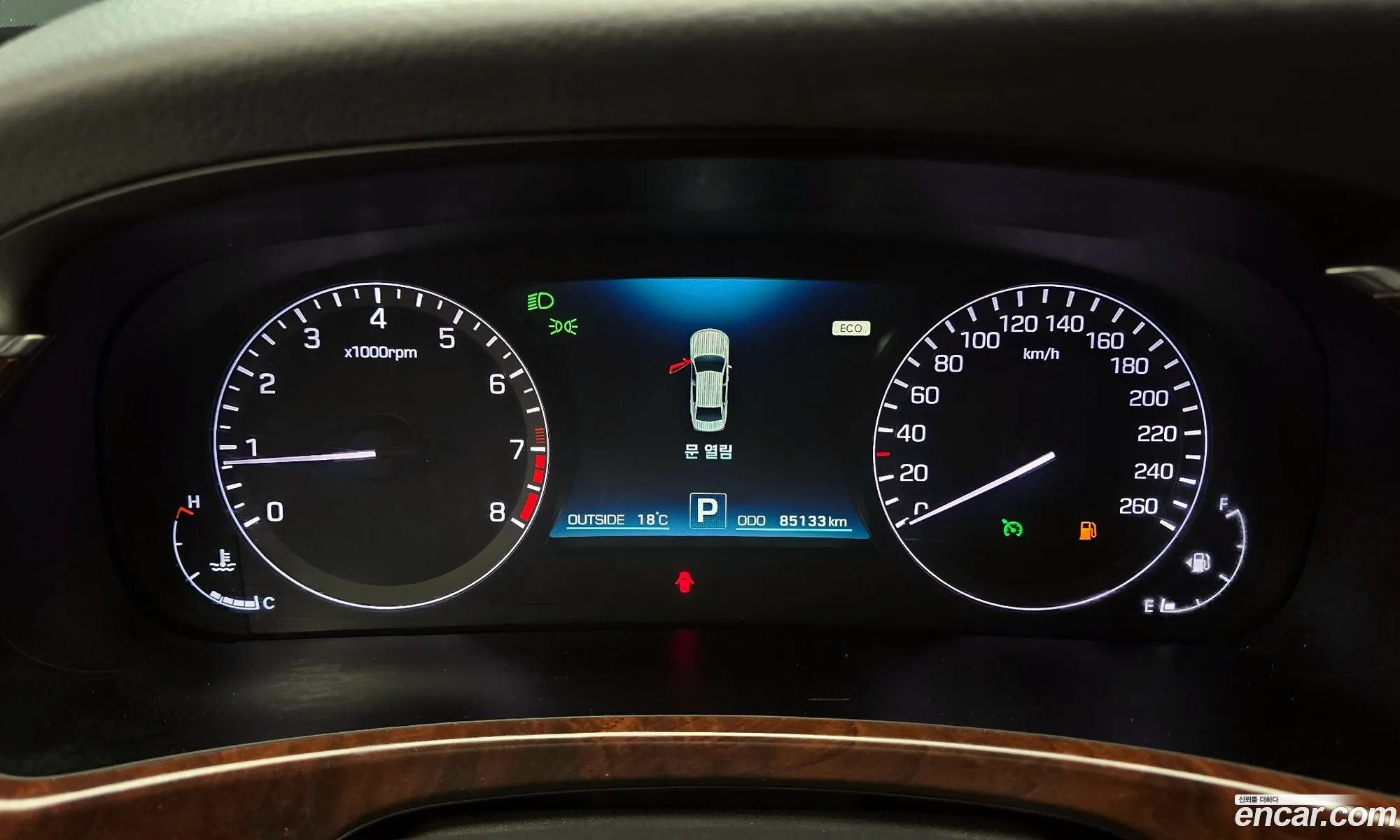 Hyundai Equus 2013 — 23