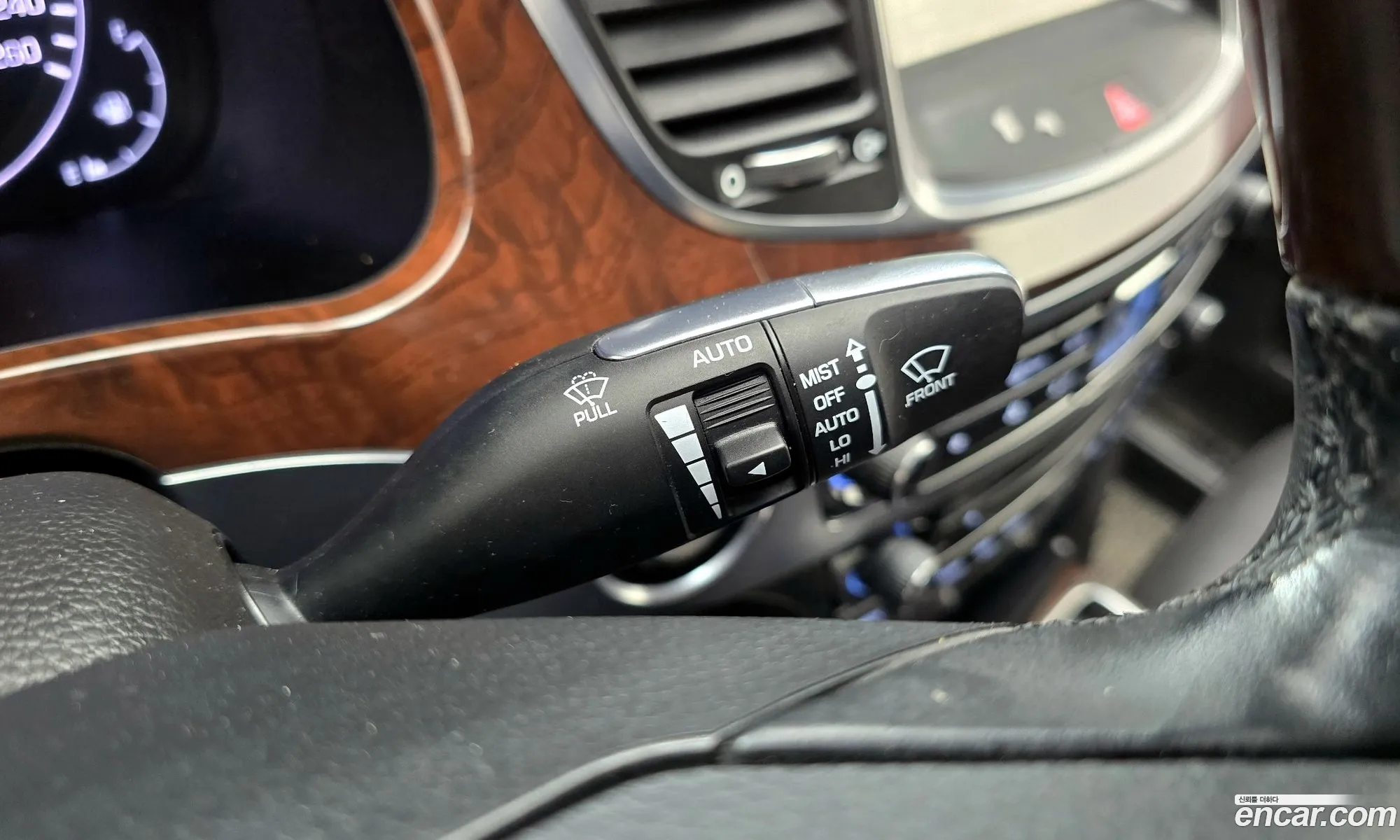 Hyundai Equus 2013 — 31