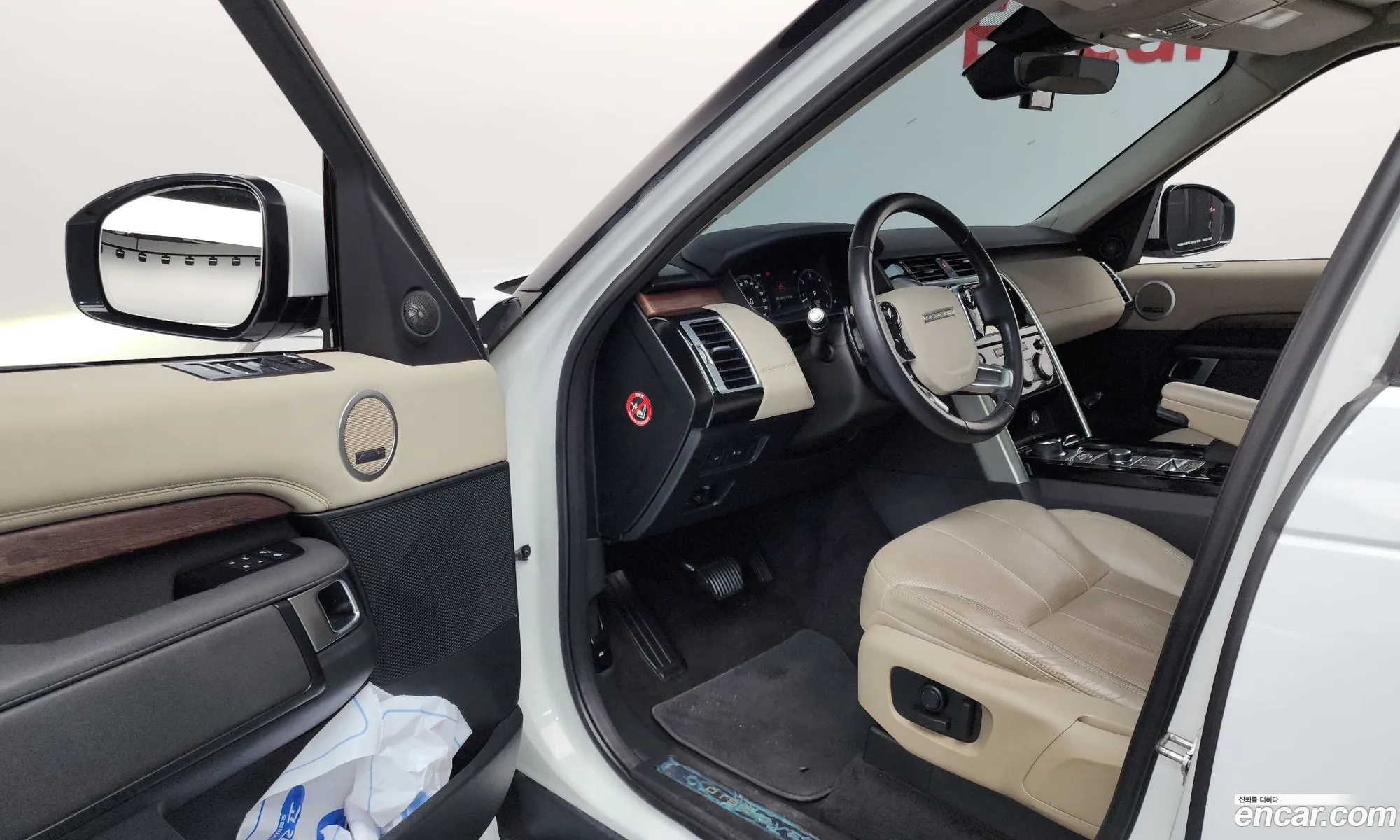 Land Rover Discovery 5 2019 — 2