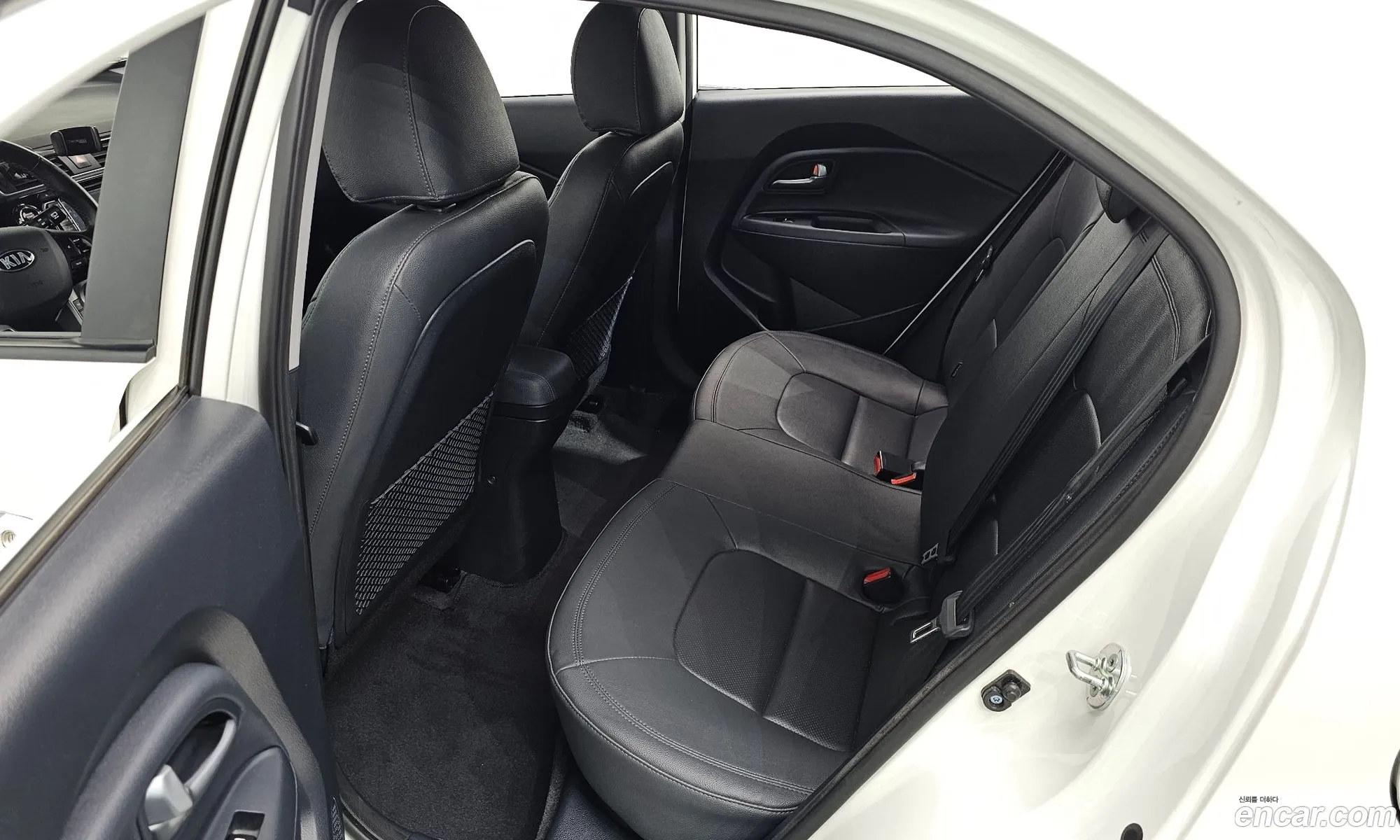 Kia Pride 2016 KNADN513BHS816613 — 9