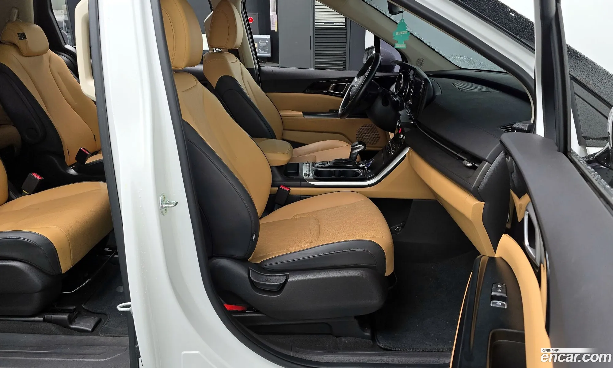 Kia Carnival 2021 KNANB81BBMS110807 — 24