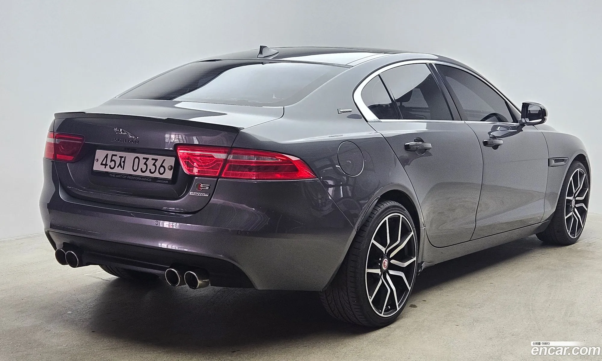 Jaguar XE 2016 — 4
