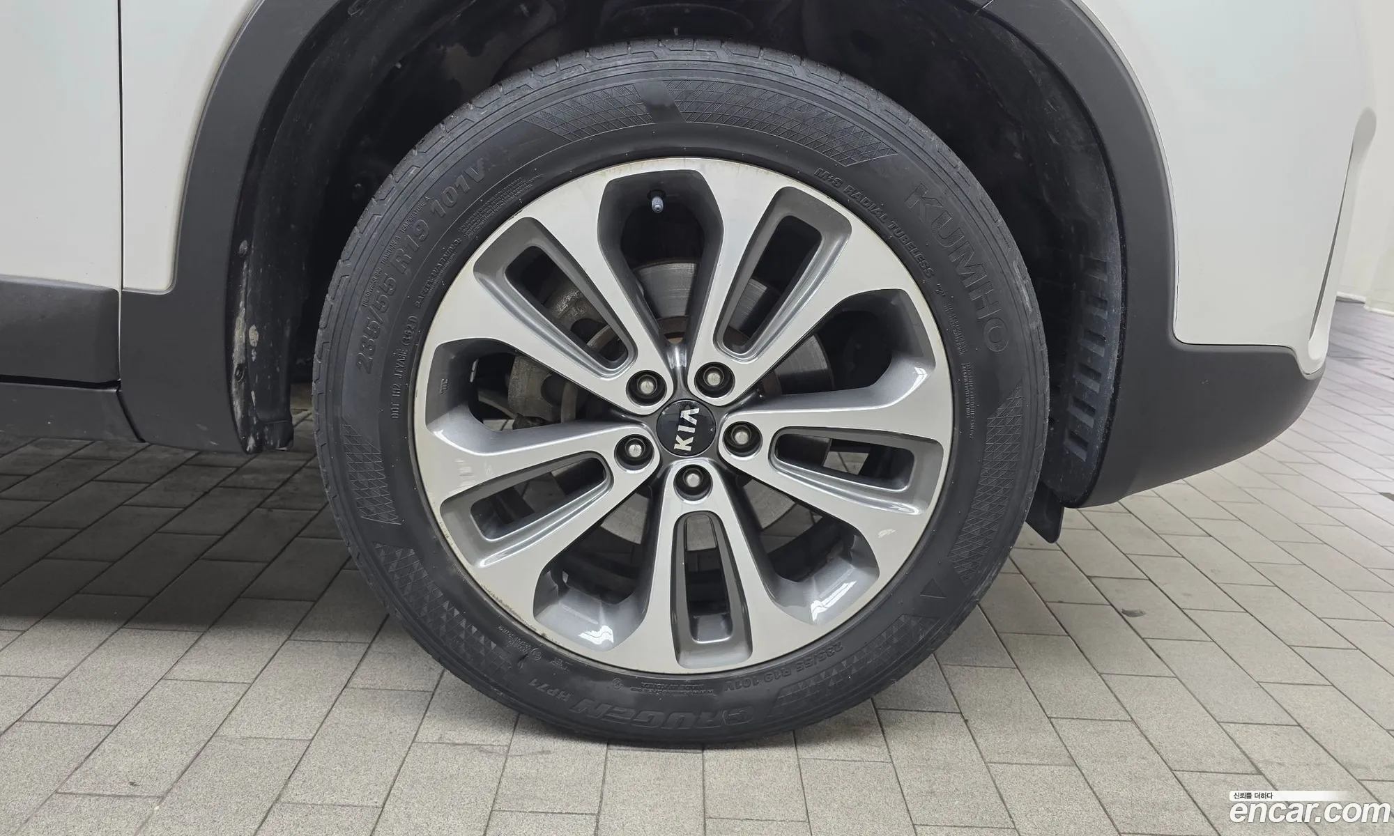 Kia Sorento R 2013 — 13