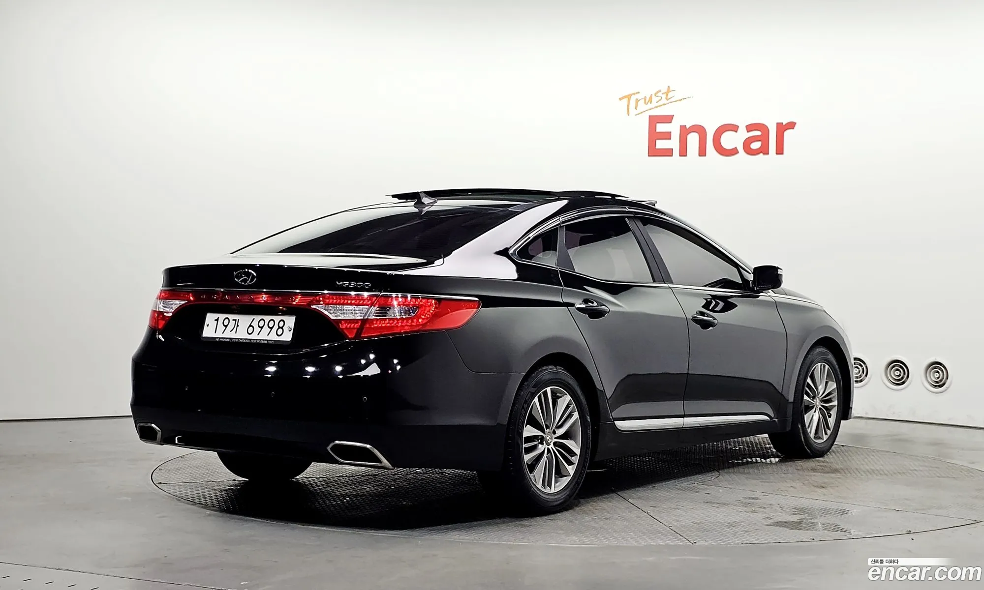 Hyundai Grandeur HG 2015 — 16