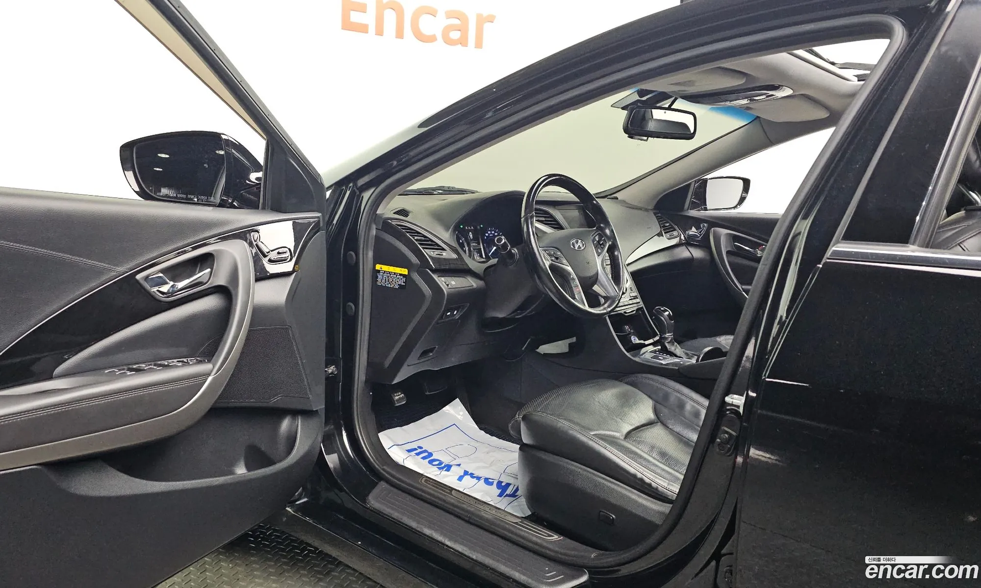 Hyundai Grandeur HG 2015 — 34