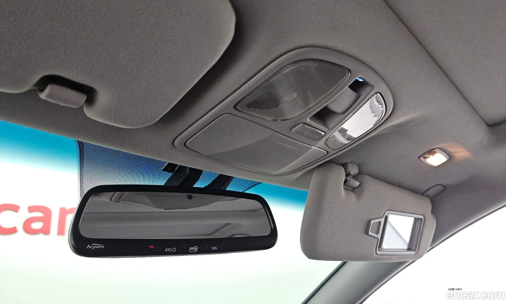 Hyundai YF Sonata 2011 KMHEC41BBBA279202 — 4