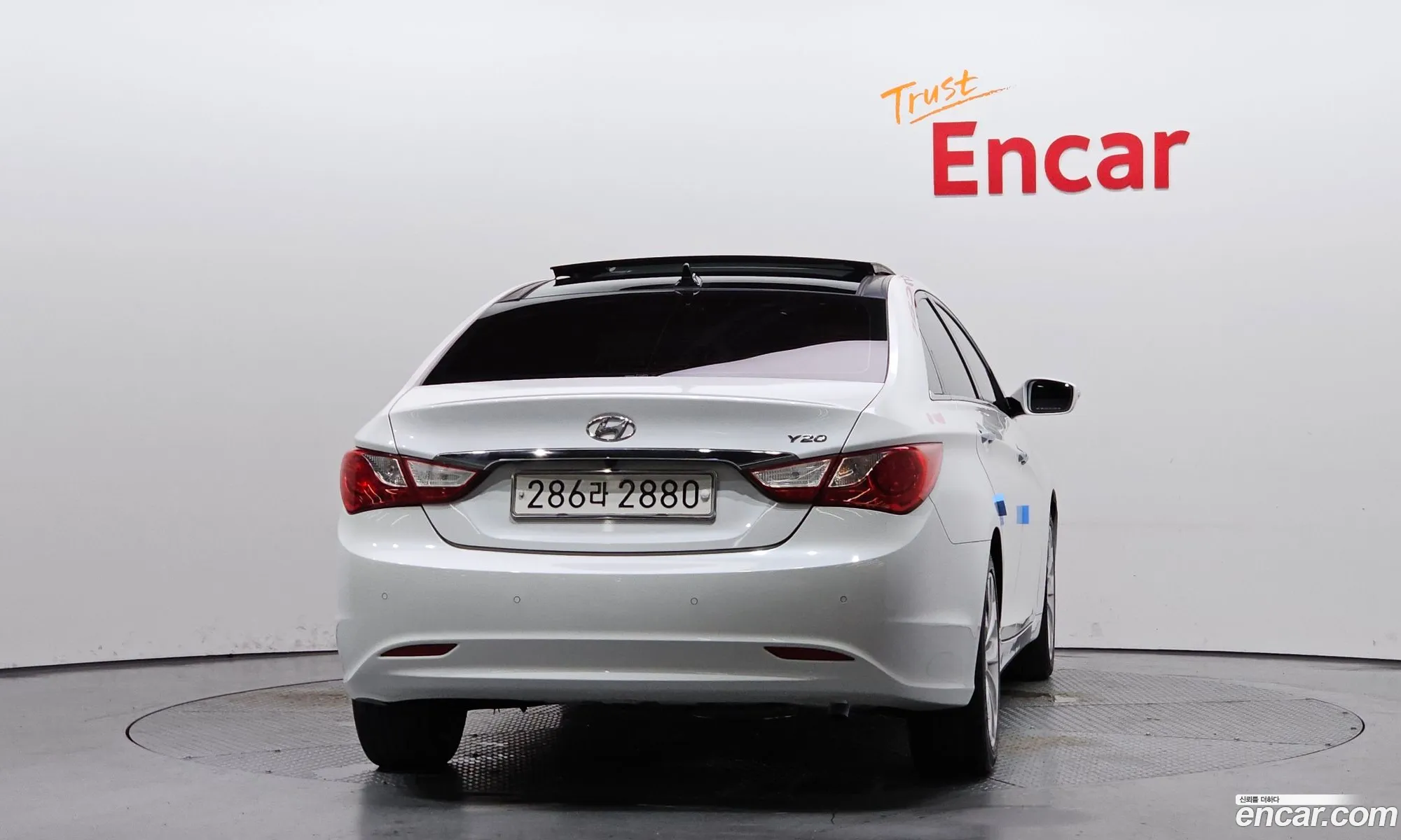 Hyundai YF Sonata 2011 KMHEC41BBBA279202 — 10