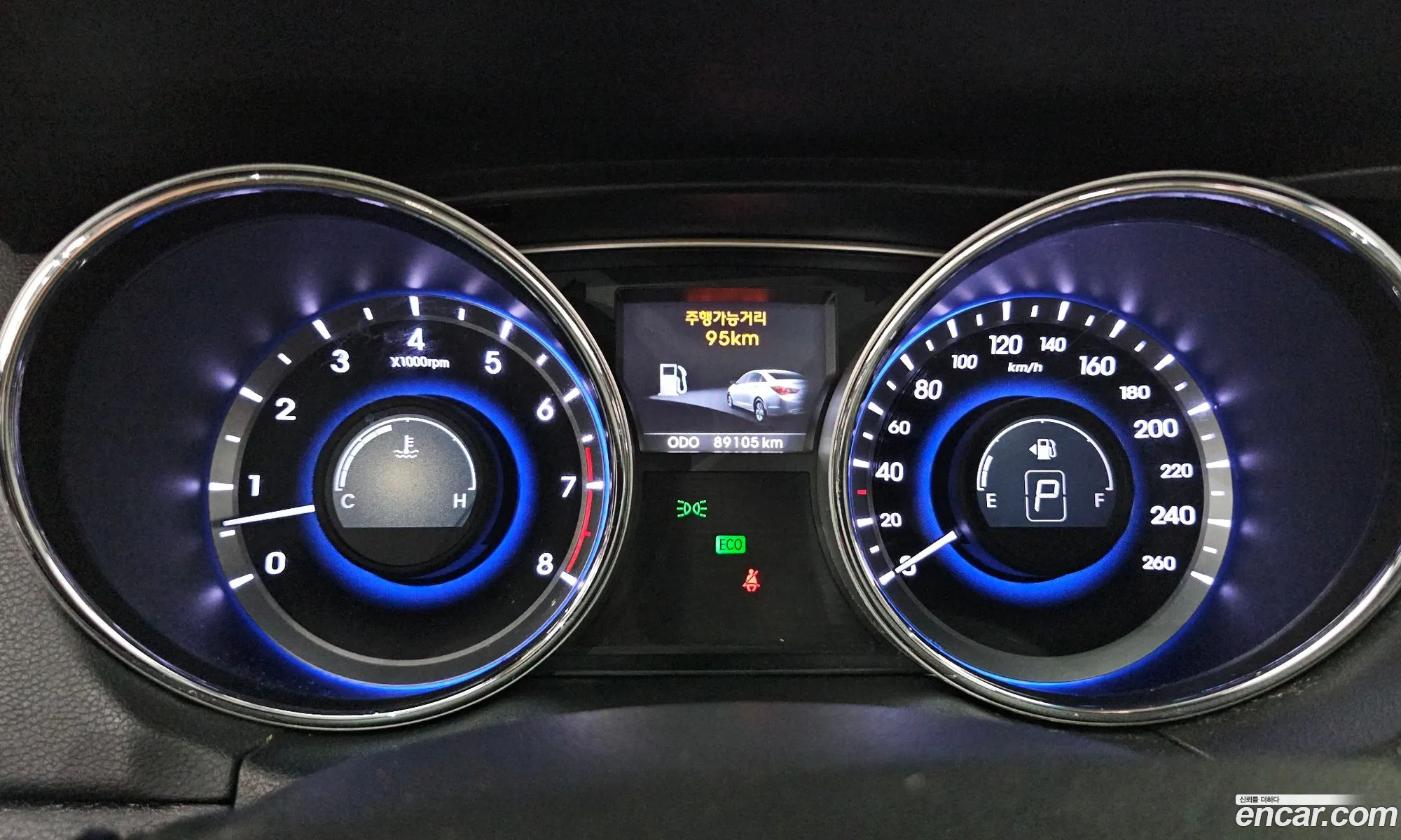 Hyundai YF Sonata 2011 KMHEC41BBBA279202 — 11