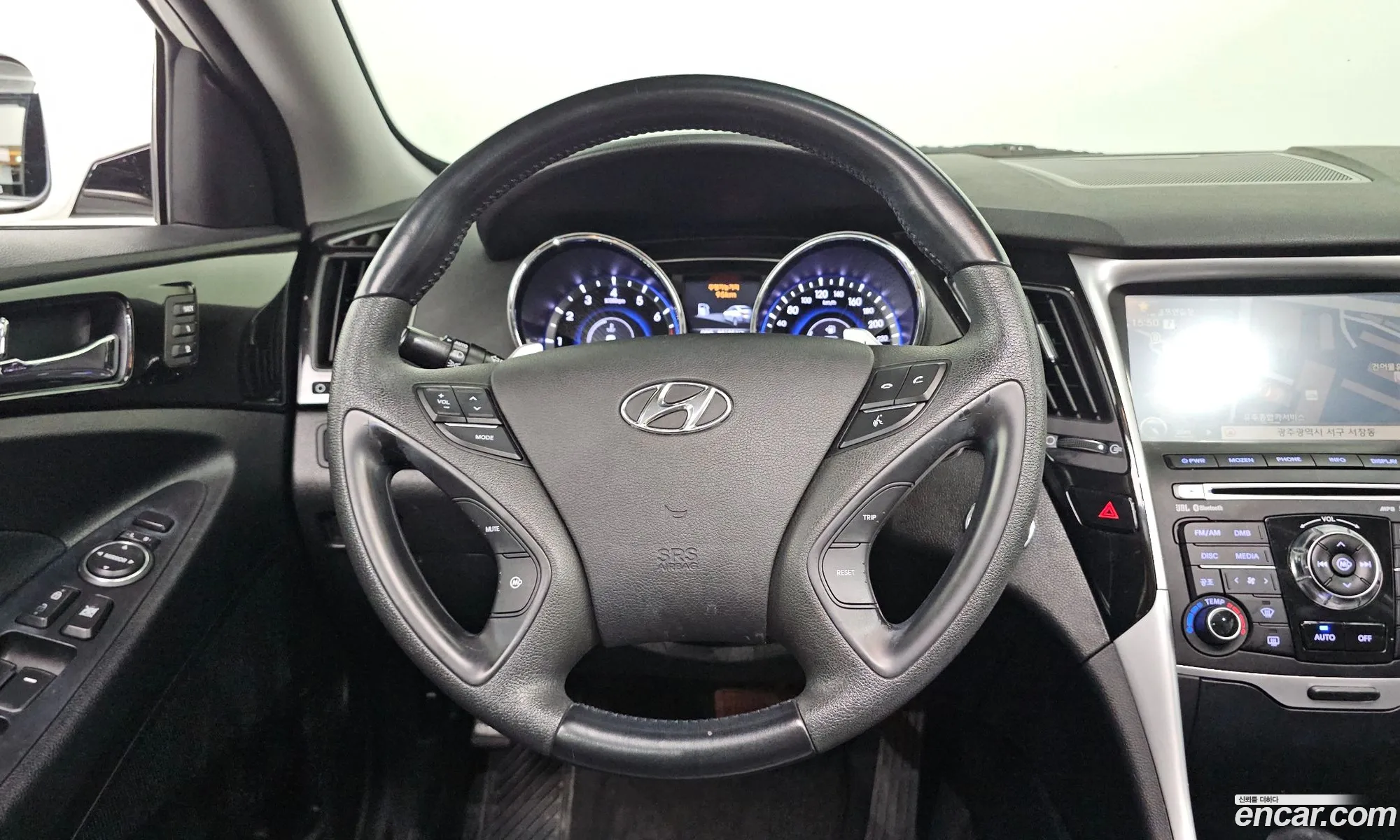 Hyundai YF Sonata 2011 KMHEC41BBBA279202 — 13