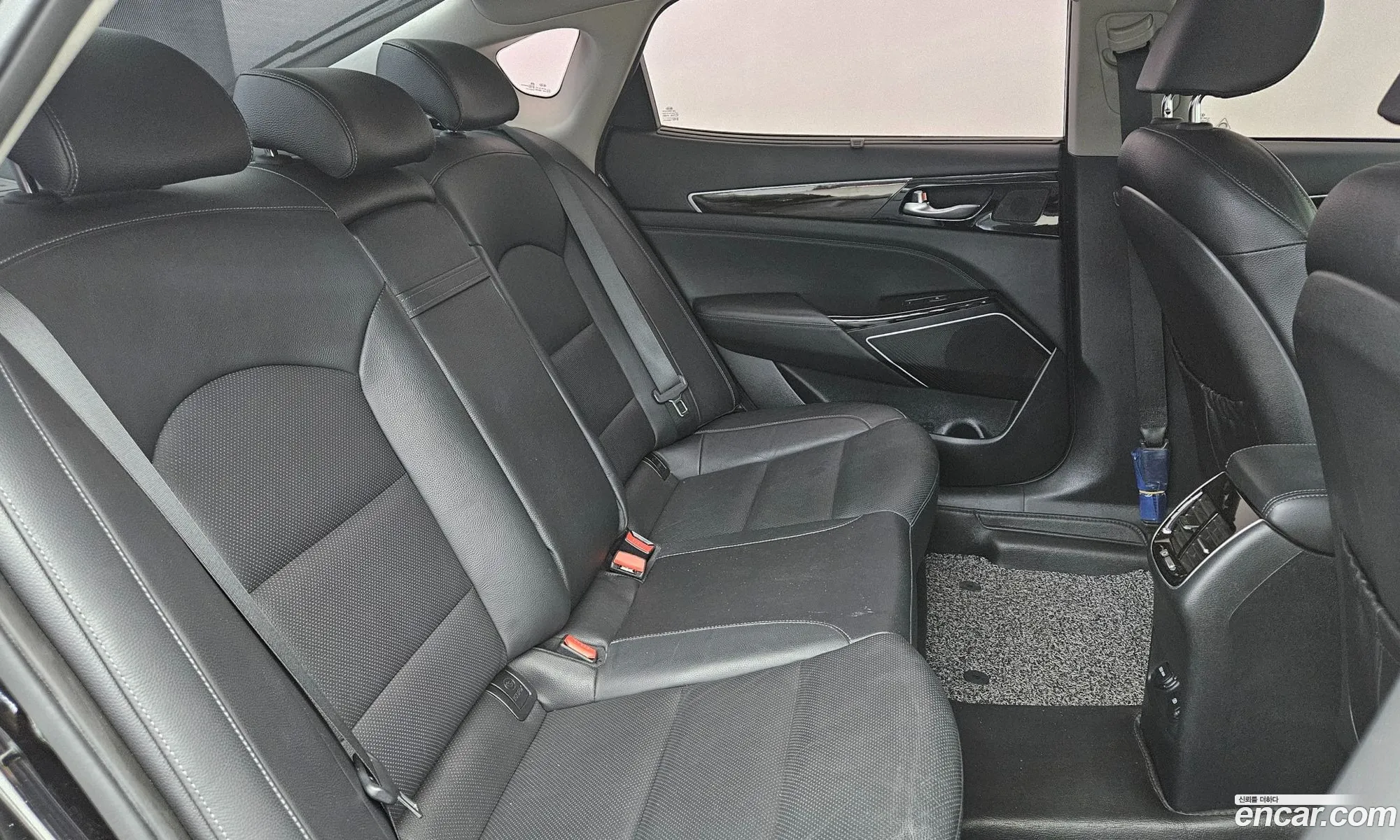 Kia K7 2018 — 11