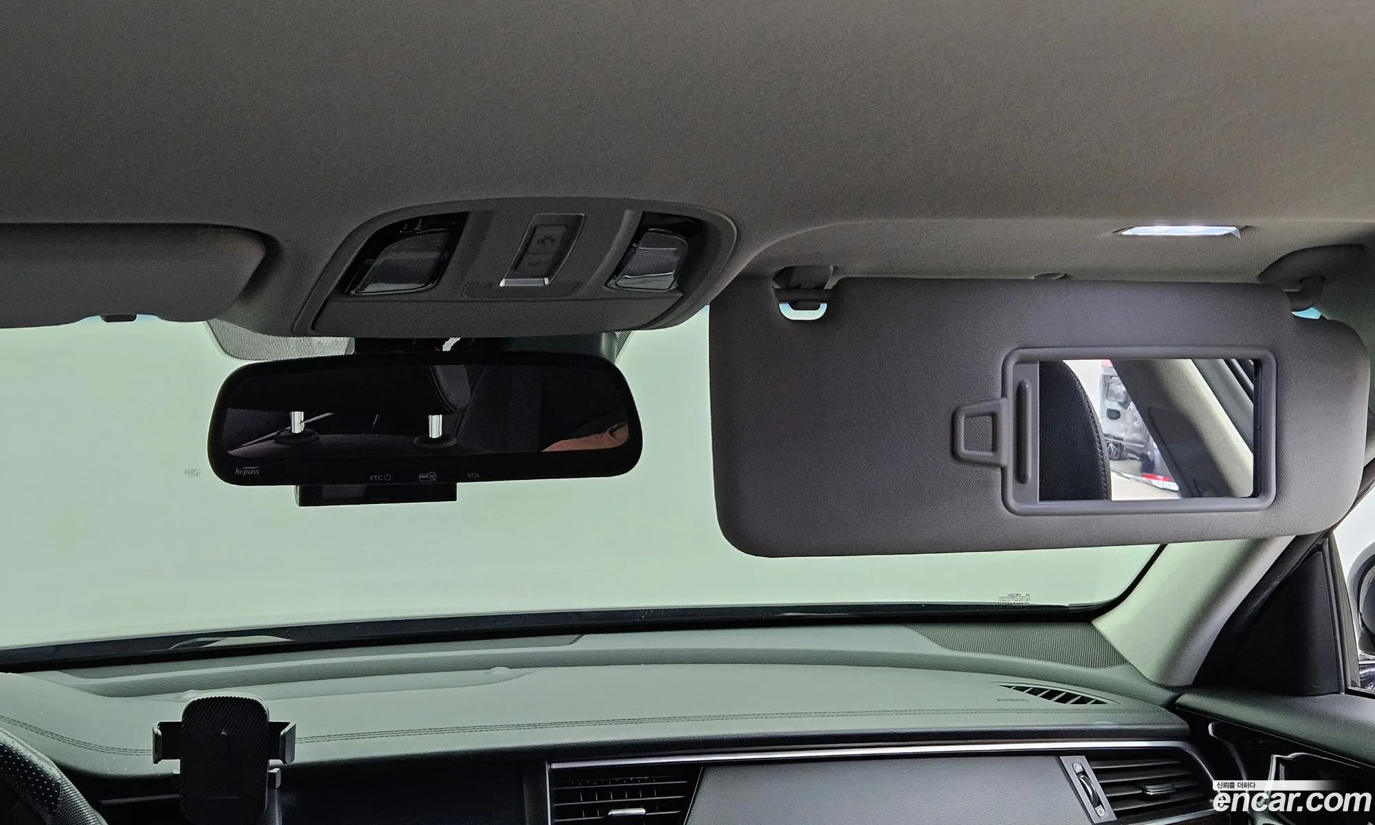 Kia K7 2018 — 12