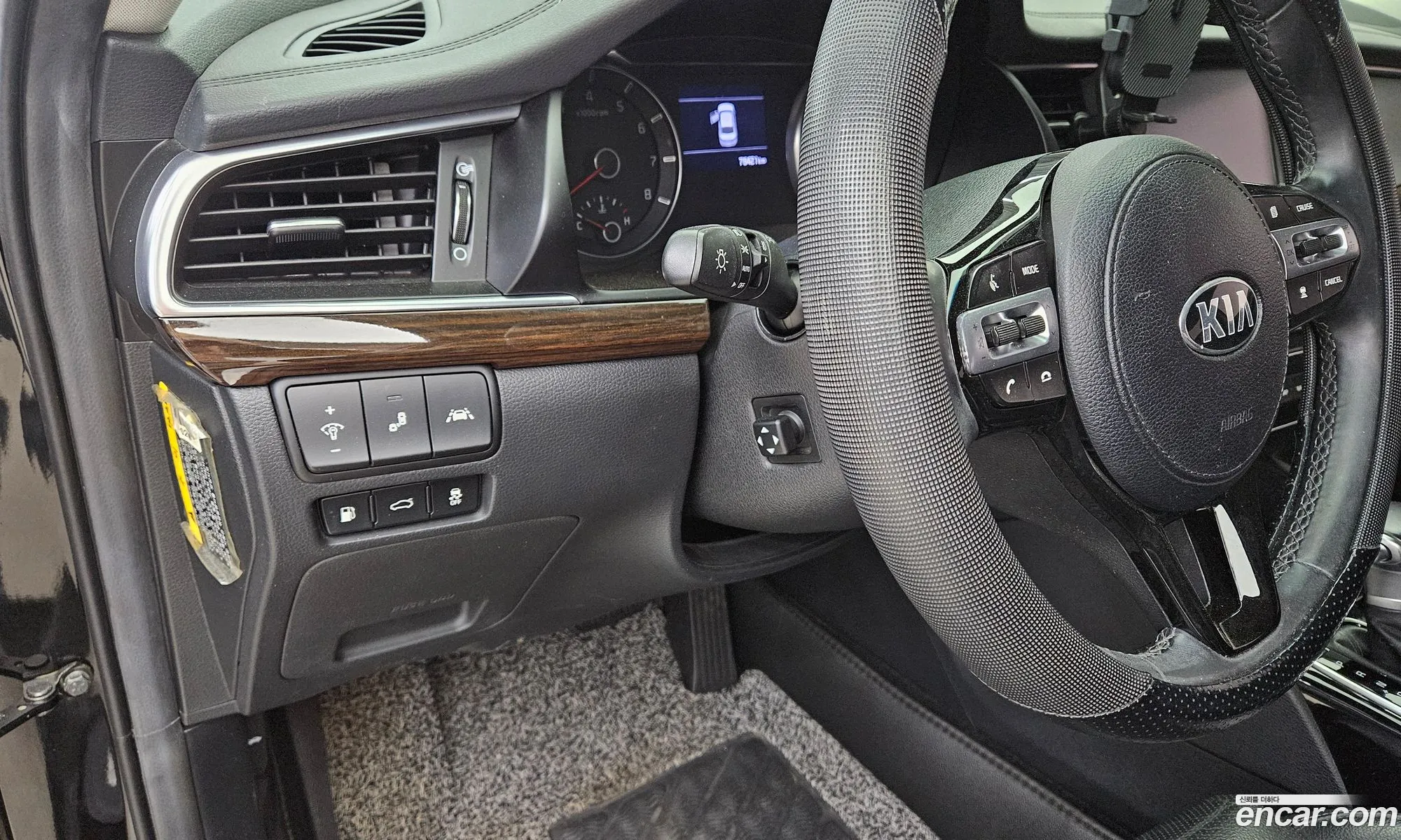 Kia K7 2018 — 18