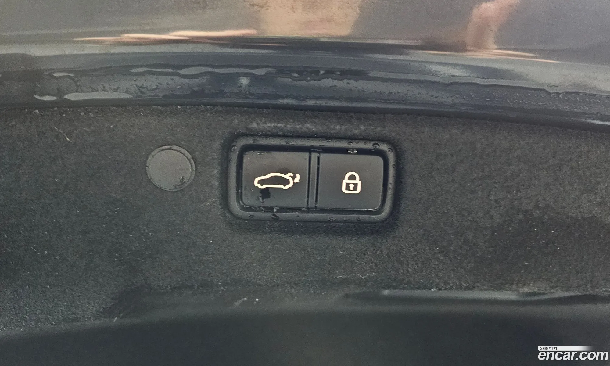 Kia K7 2018 KNALC411BJA119038 — 10