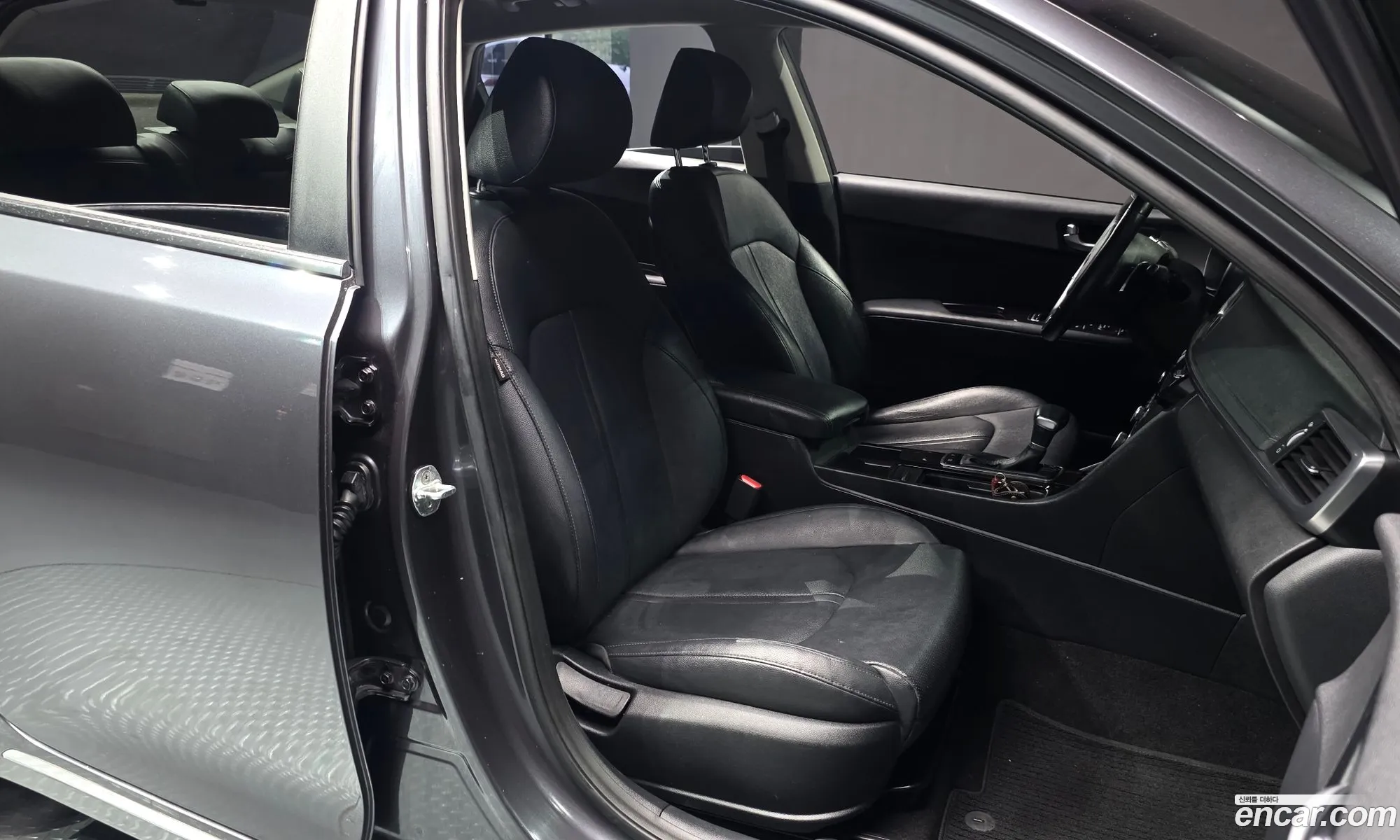 Kia K5 2015 KNAGX411BGA017799 — 3
