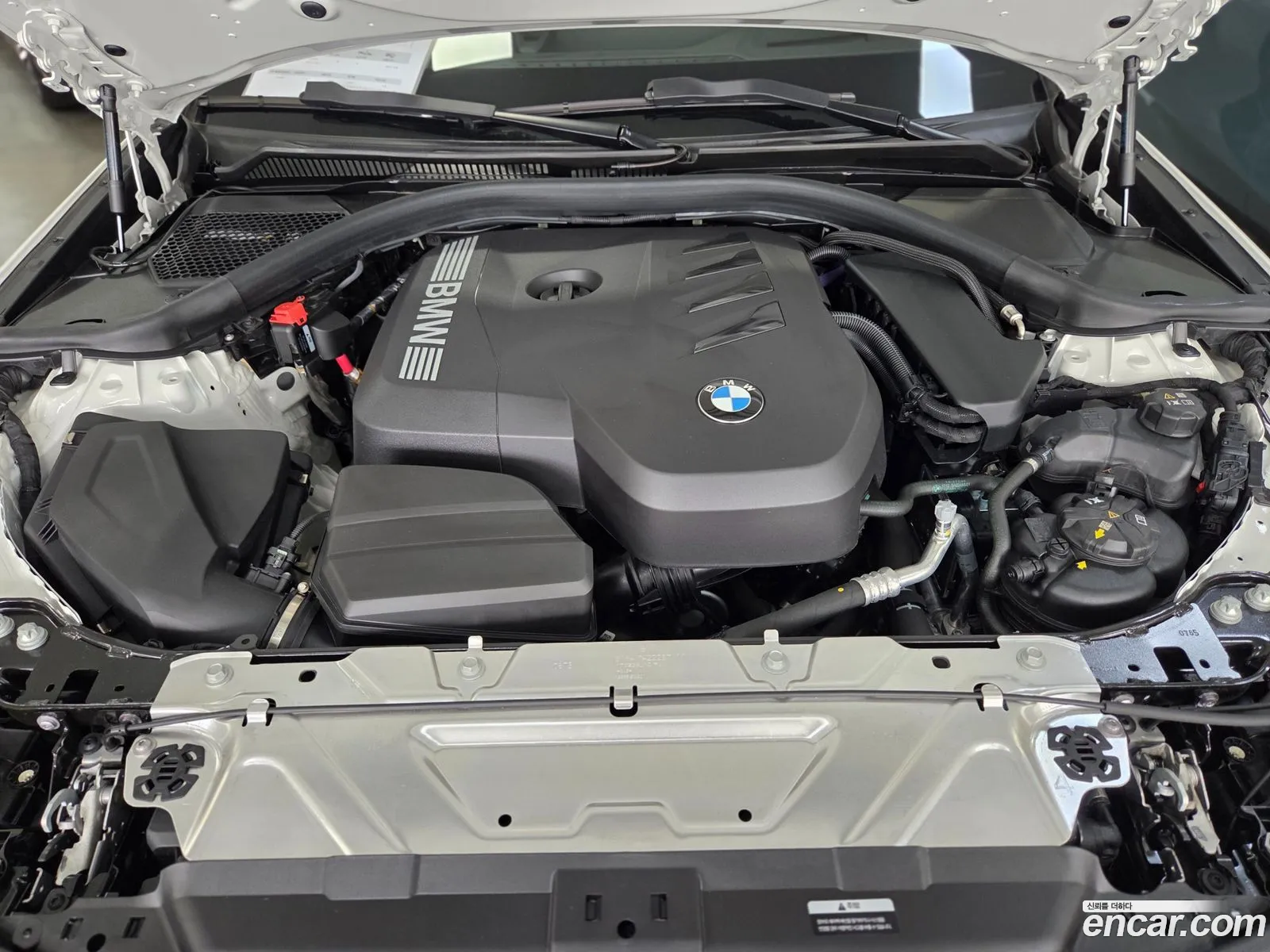 BMW 3 Series 2025 — 18