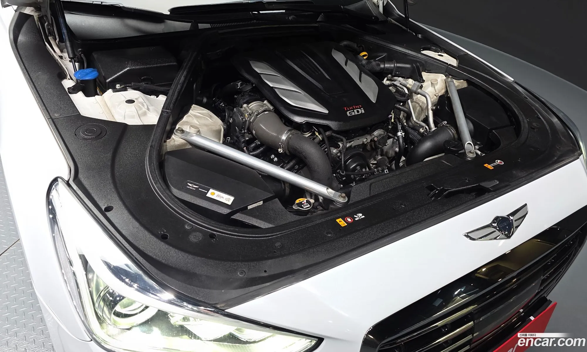 Genesis EQ900 2016 — 4
