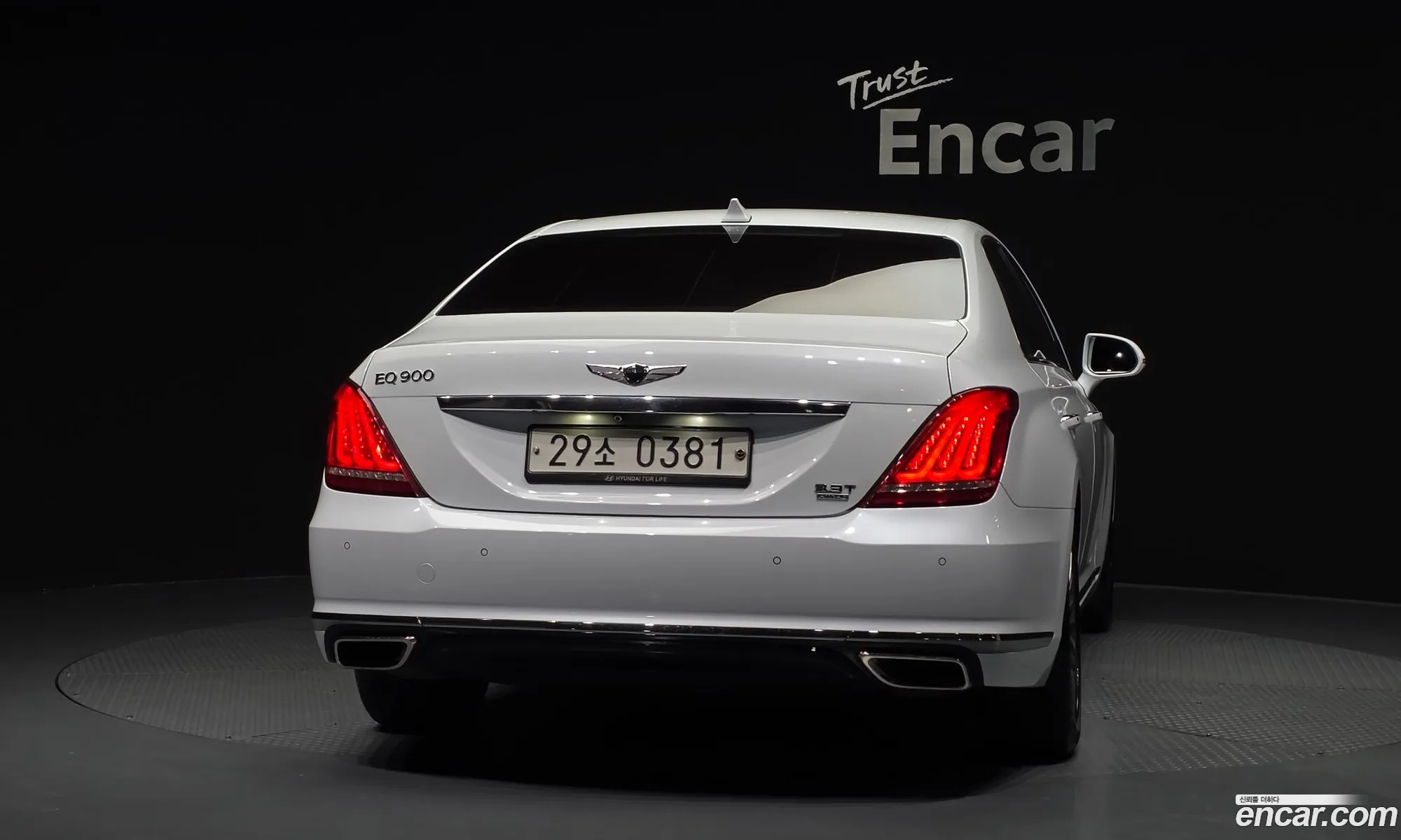 Genesis EQ900 2016 — 7
