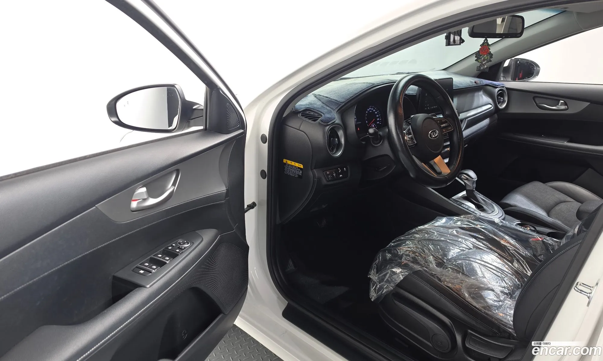 Kia K3 2019 KNAF341BEKA840158 — 32