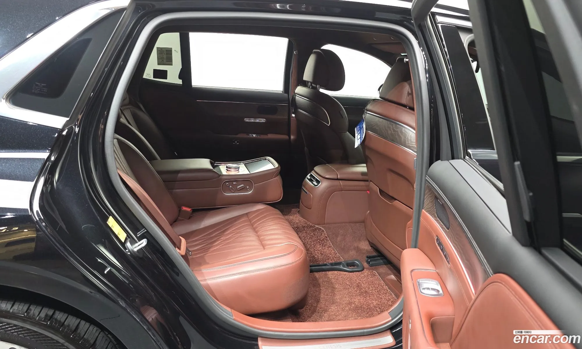 Genesis G90 2022 — 10