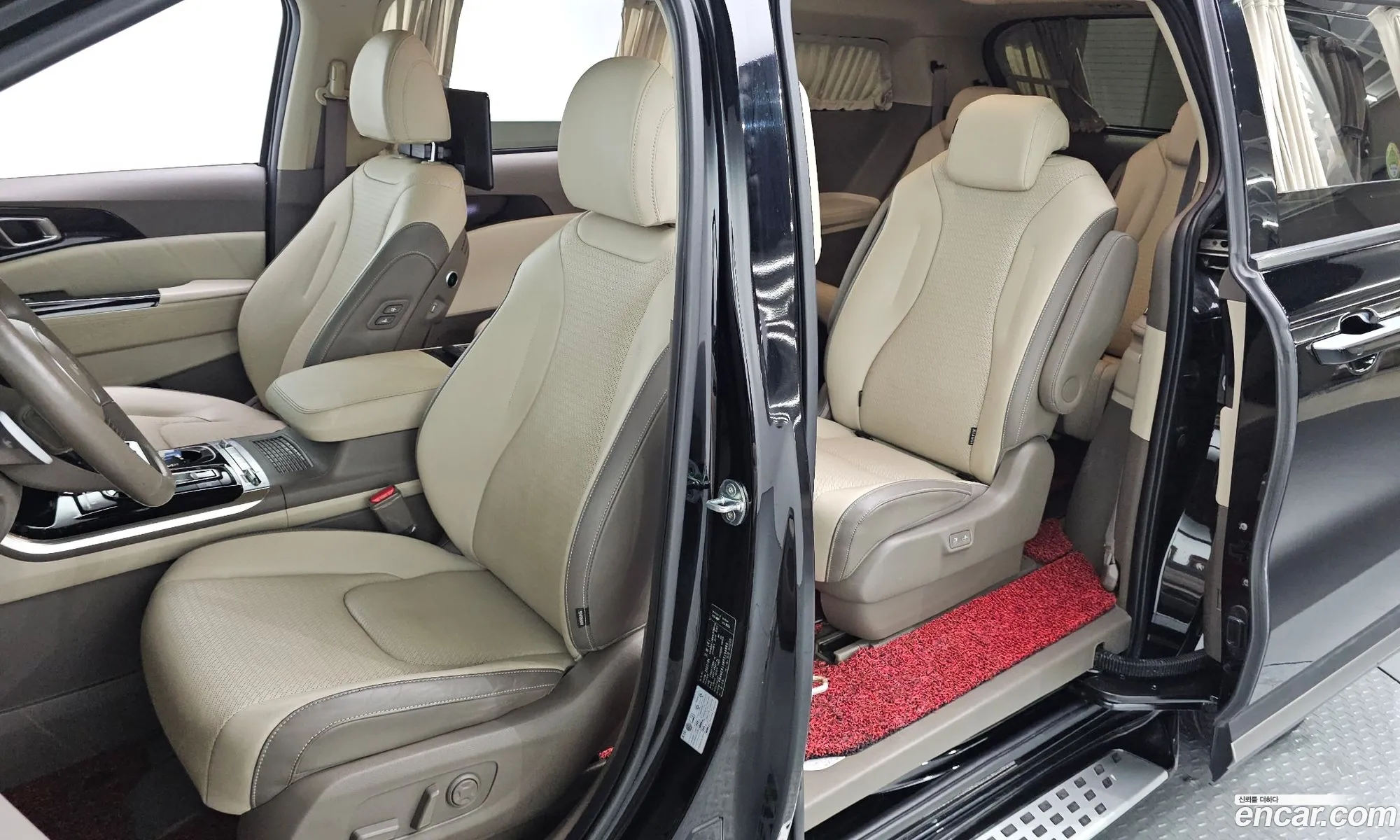 Kia Carnival 2022 KNANE813BPS194869 — 9