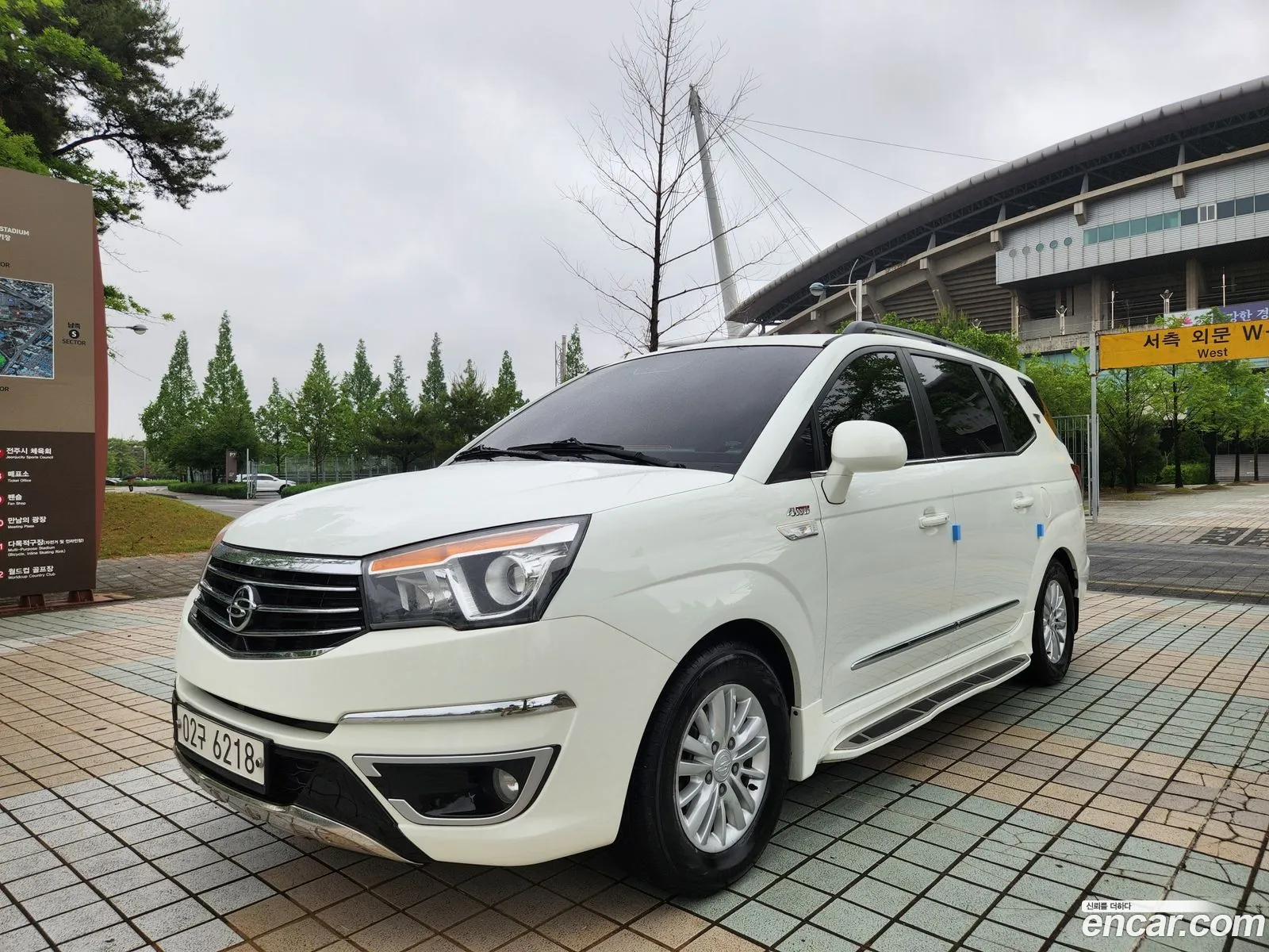 KG Mobility (SsangYong) Korando Turismo 2017 — 11
