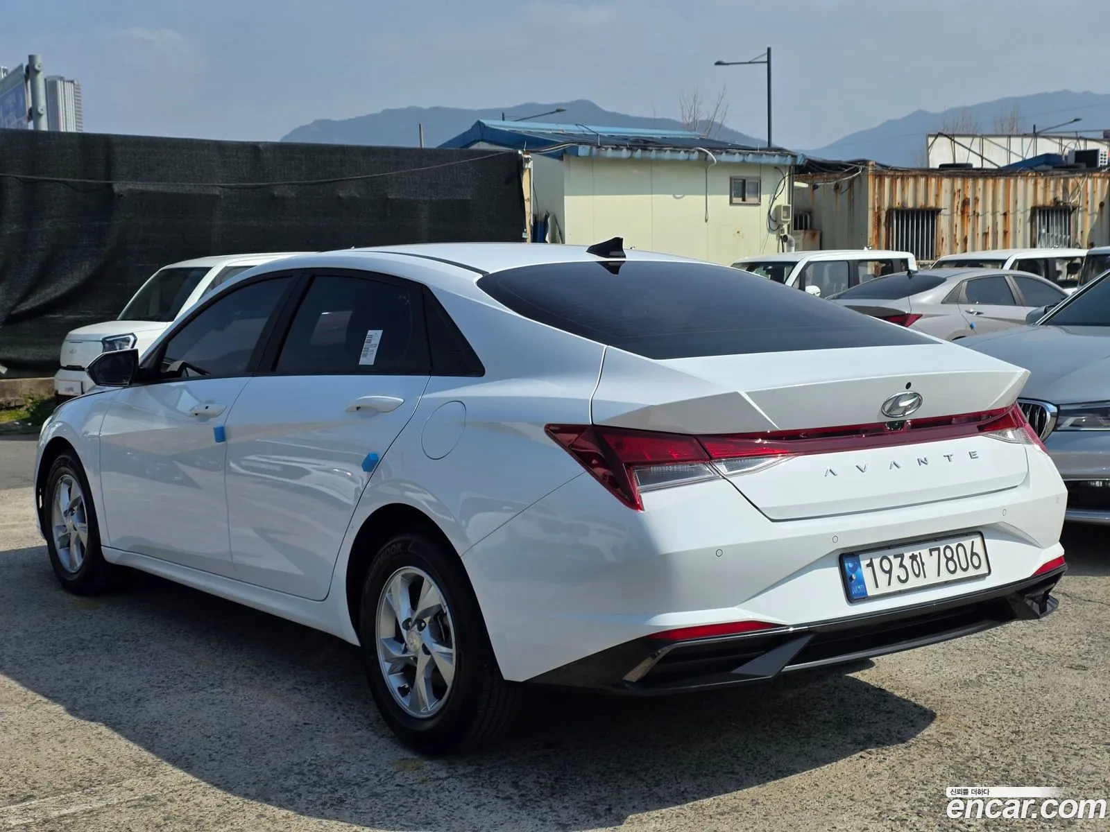 Hyundai Elantra 2022 — 8