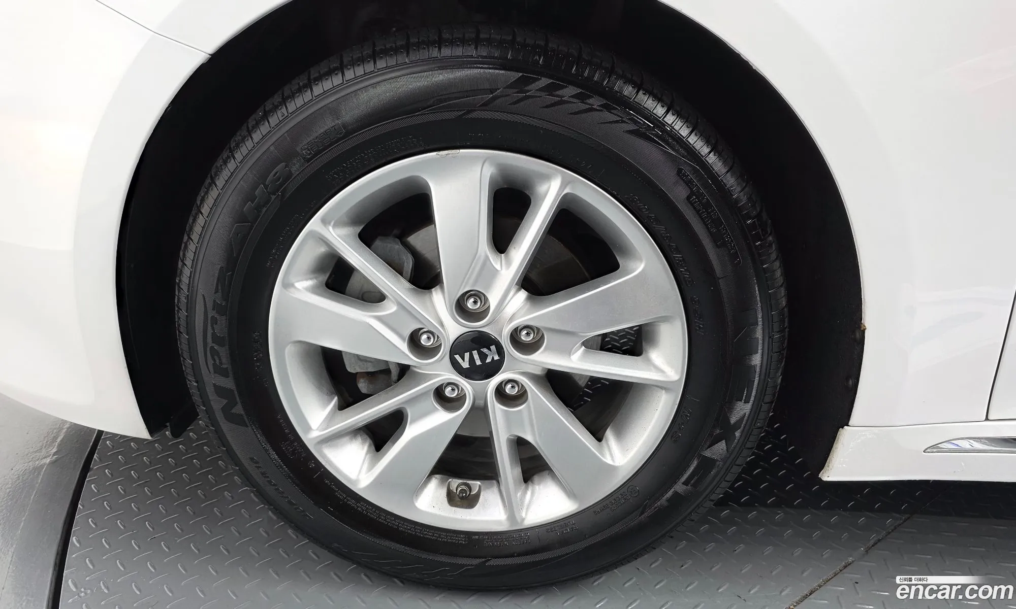 Kia K5 2016 — 8