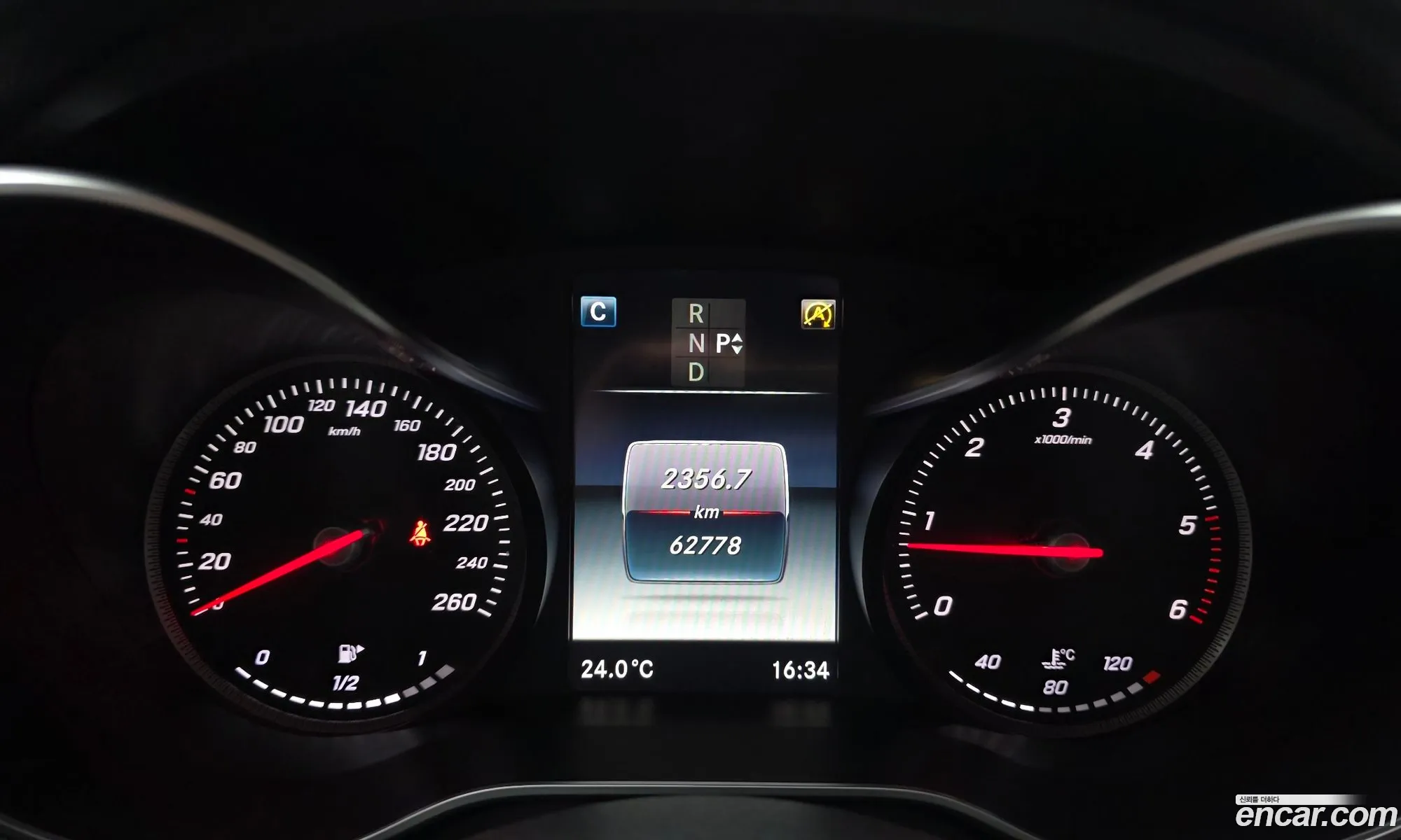Mercedes-Benz C-Class W205 2016 — 18