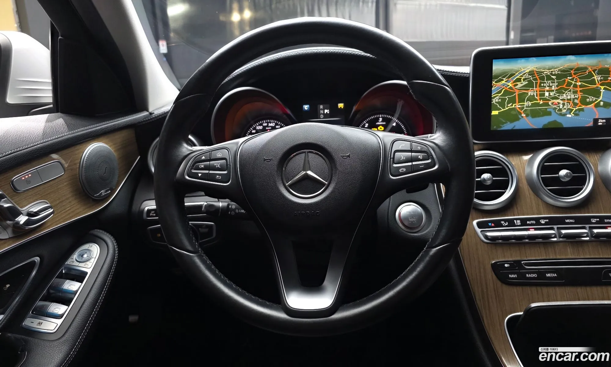 Mercedes-Benz C-Class W205 2016 — 2