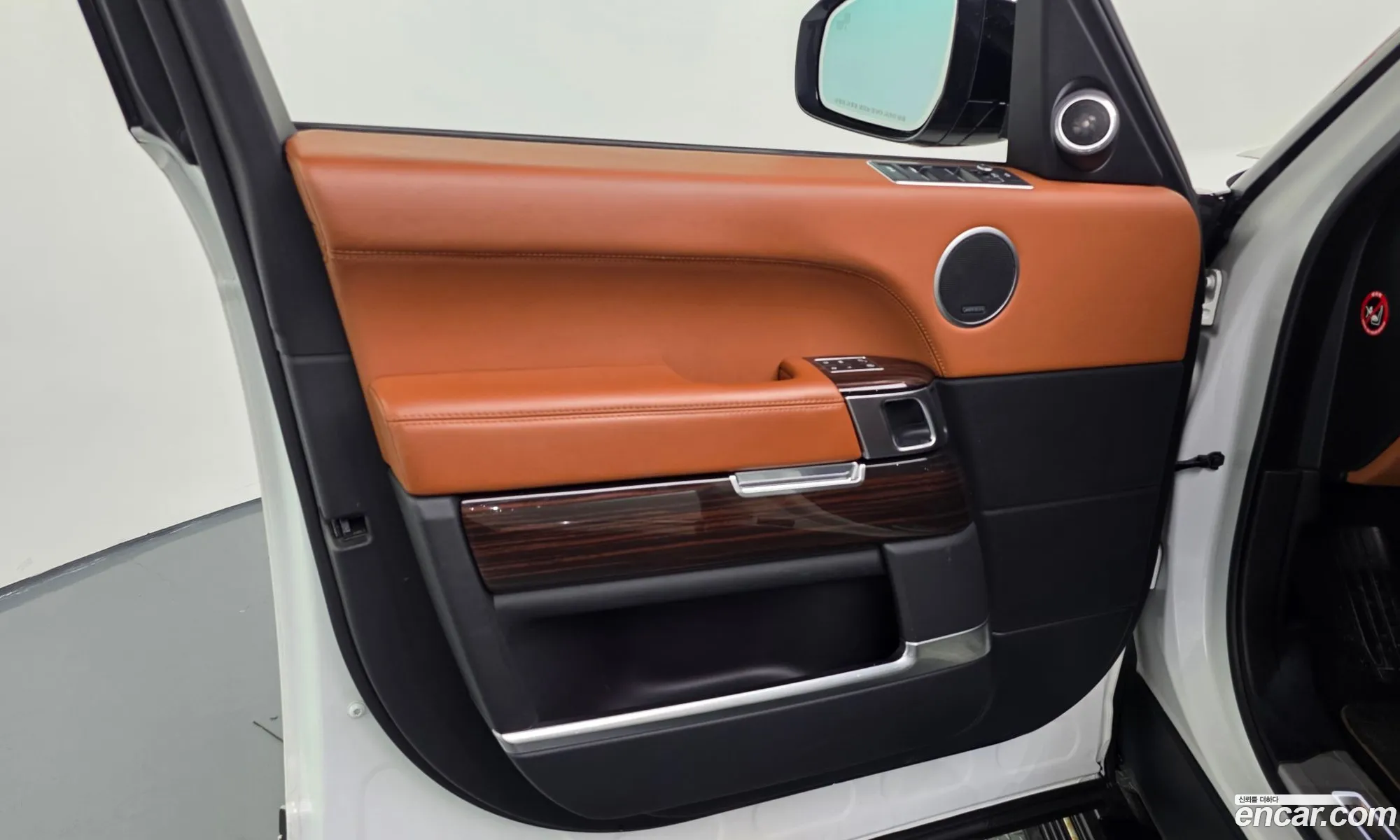 Land Rover Range Rover 2017 — 37