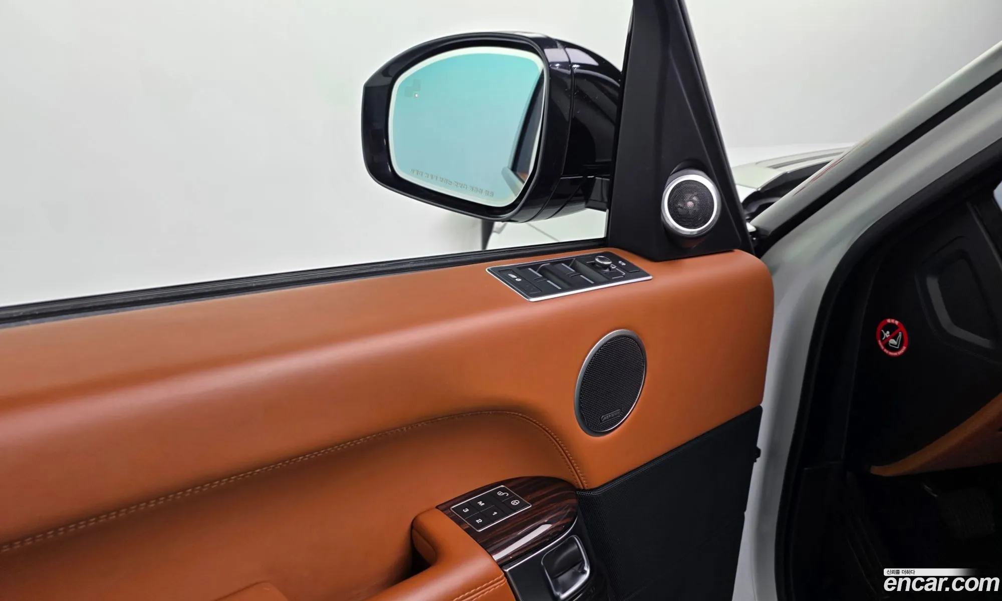 Land Rover Range Rover 2017 — 29