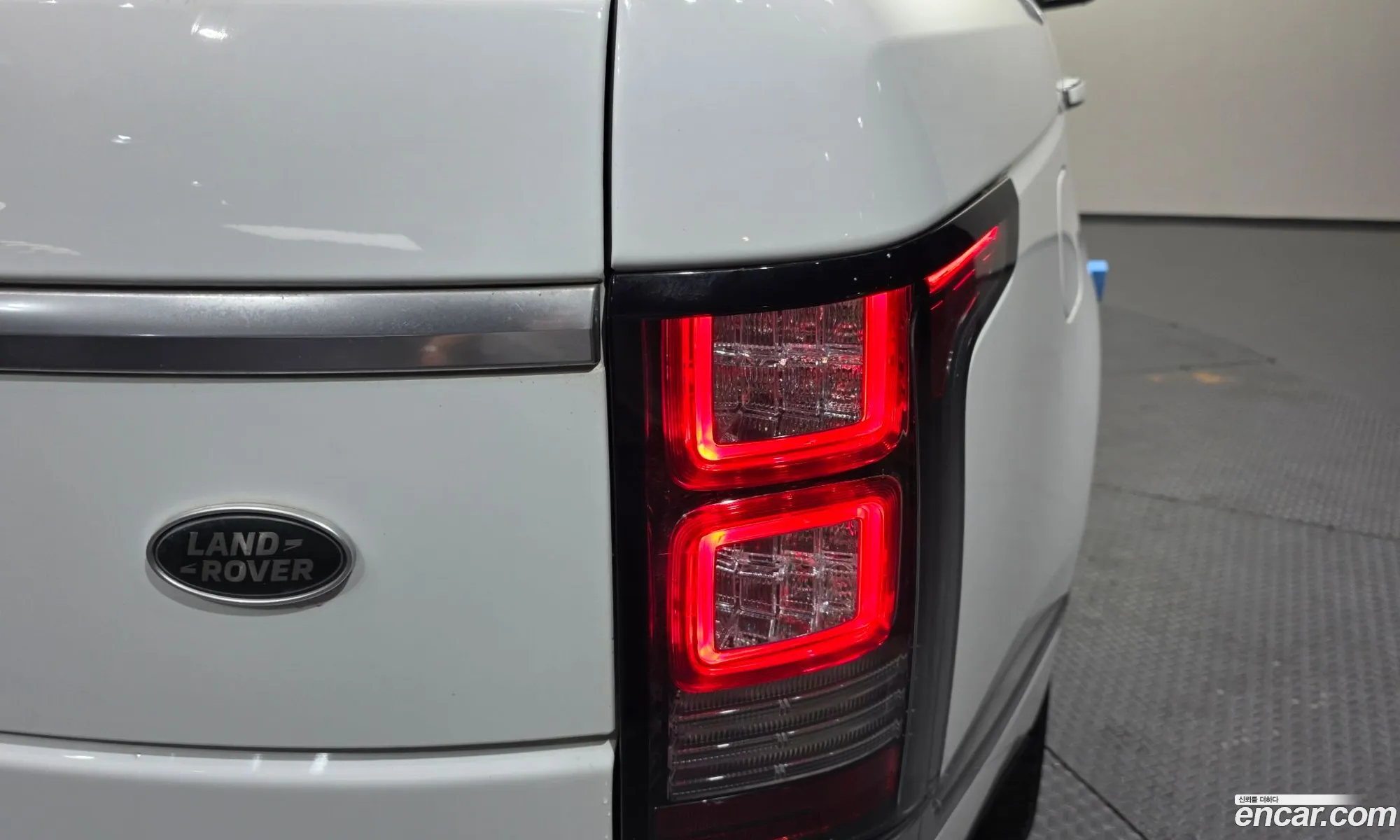 Land Rover Range Rover 2017 — 26