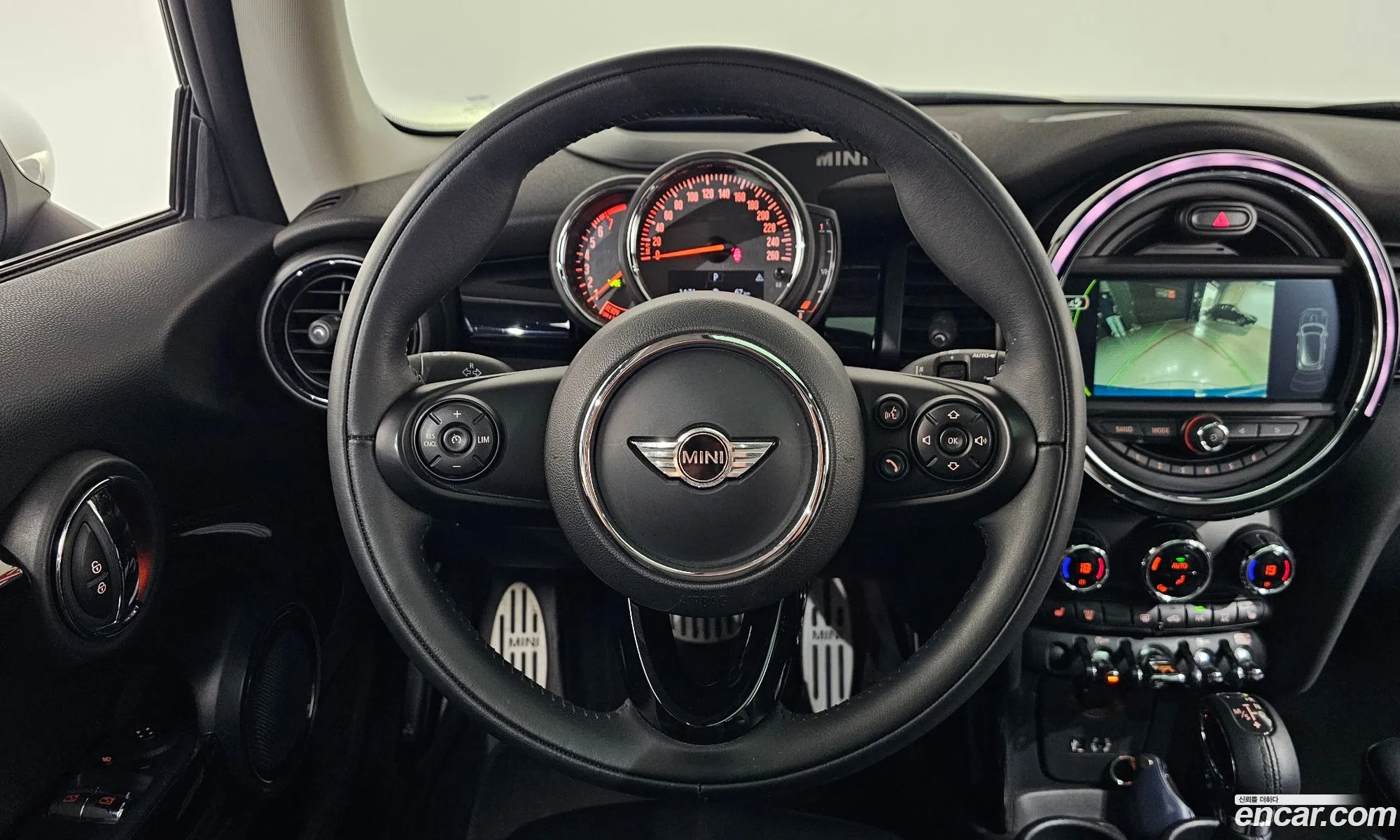 Mini Cooper 2017 WMWXP5102J2F93792 — 16