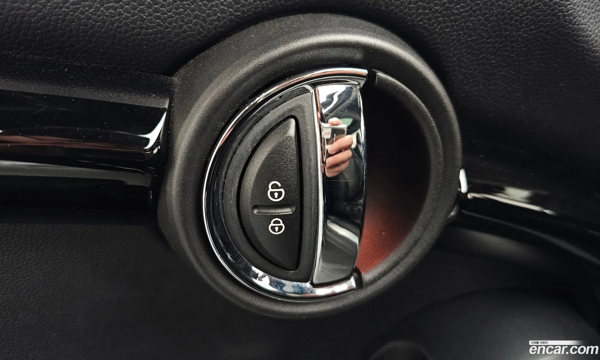 Mini Cooper 2017 WMWXP5102J2F93792 — 4