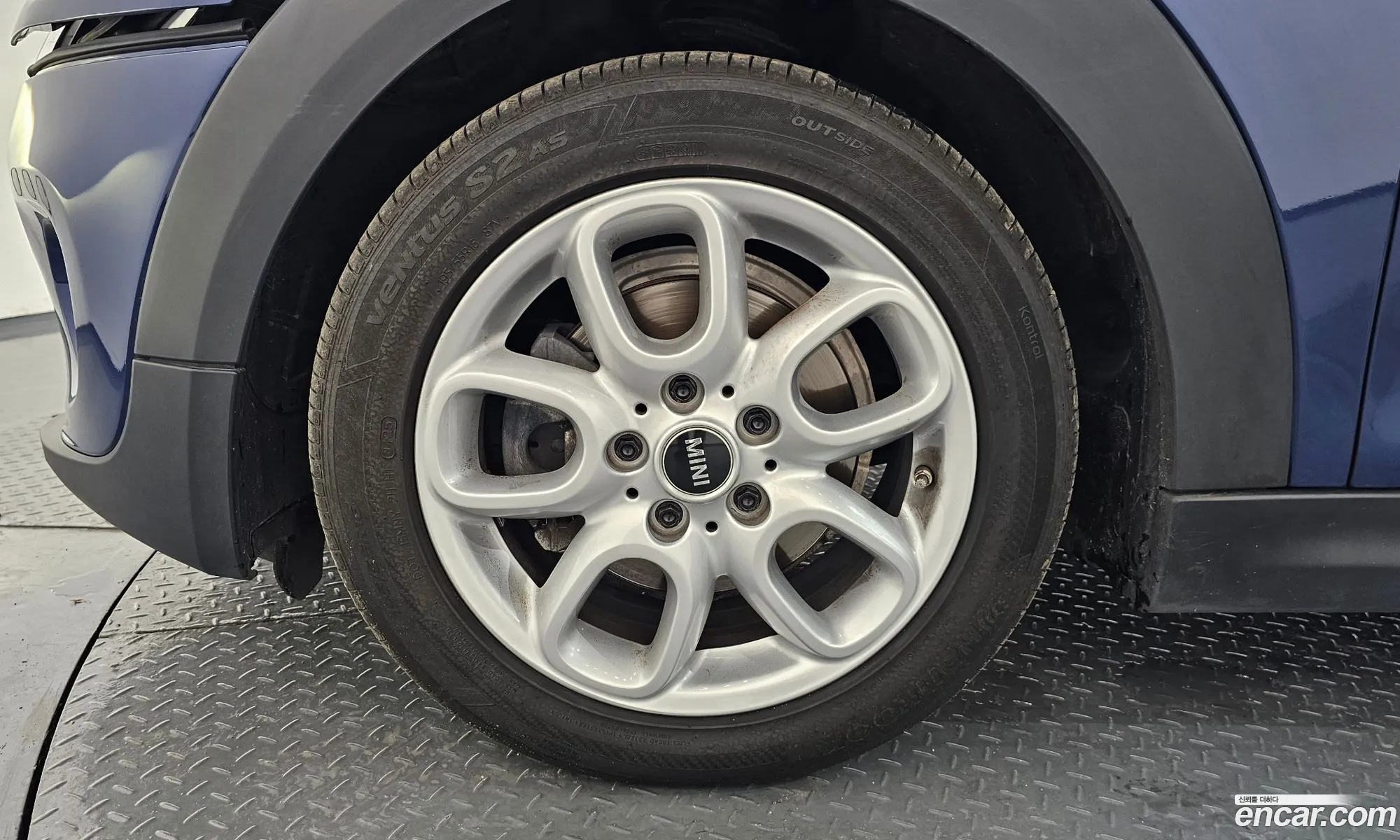 Mini Cooper 2017 WMWXP5102J2F93792 — 19