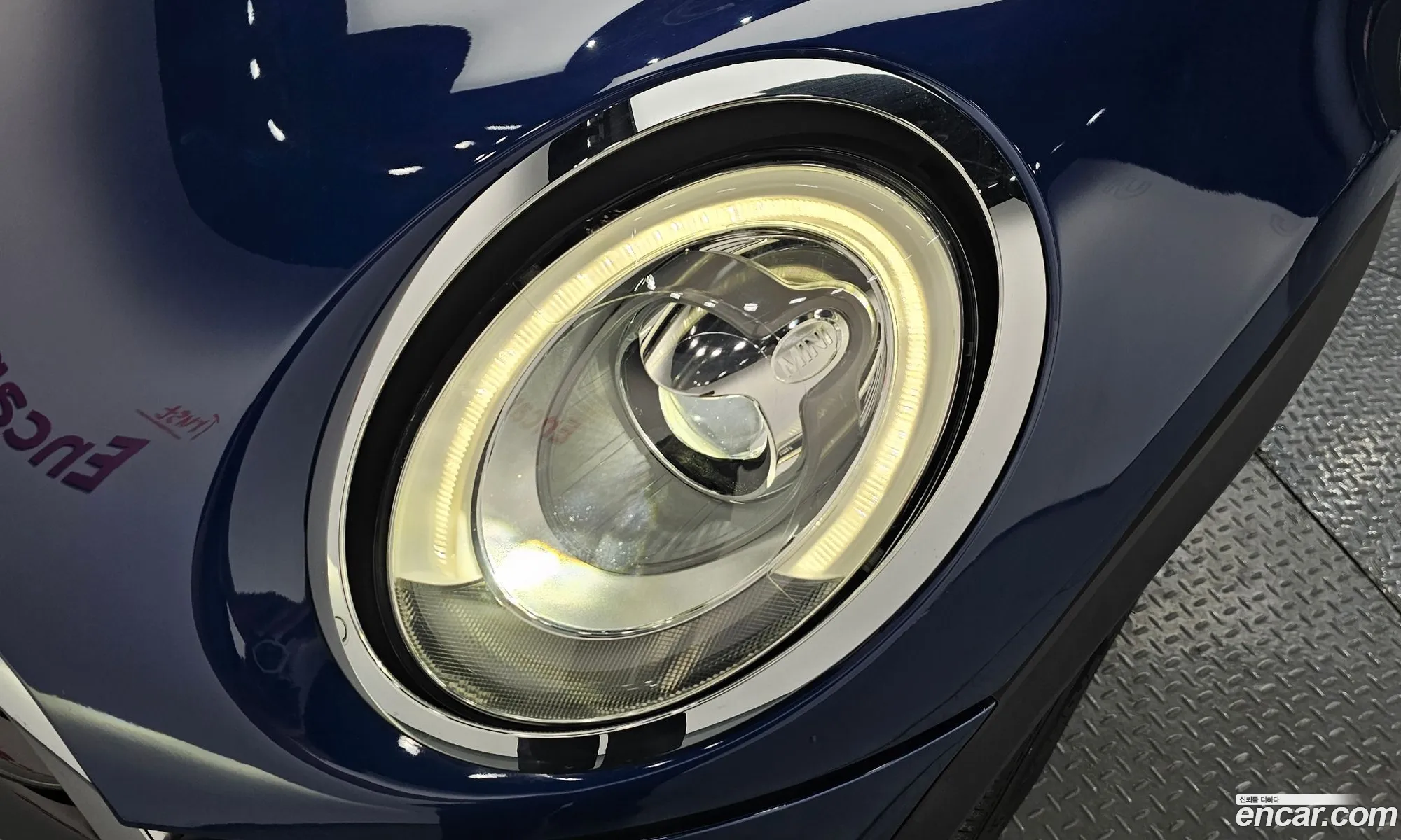Mini Cooper 2017 WMWXP5102J2F93792 — 30