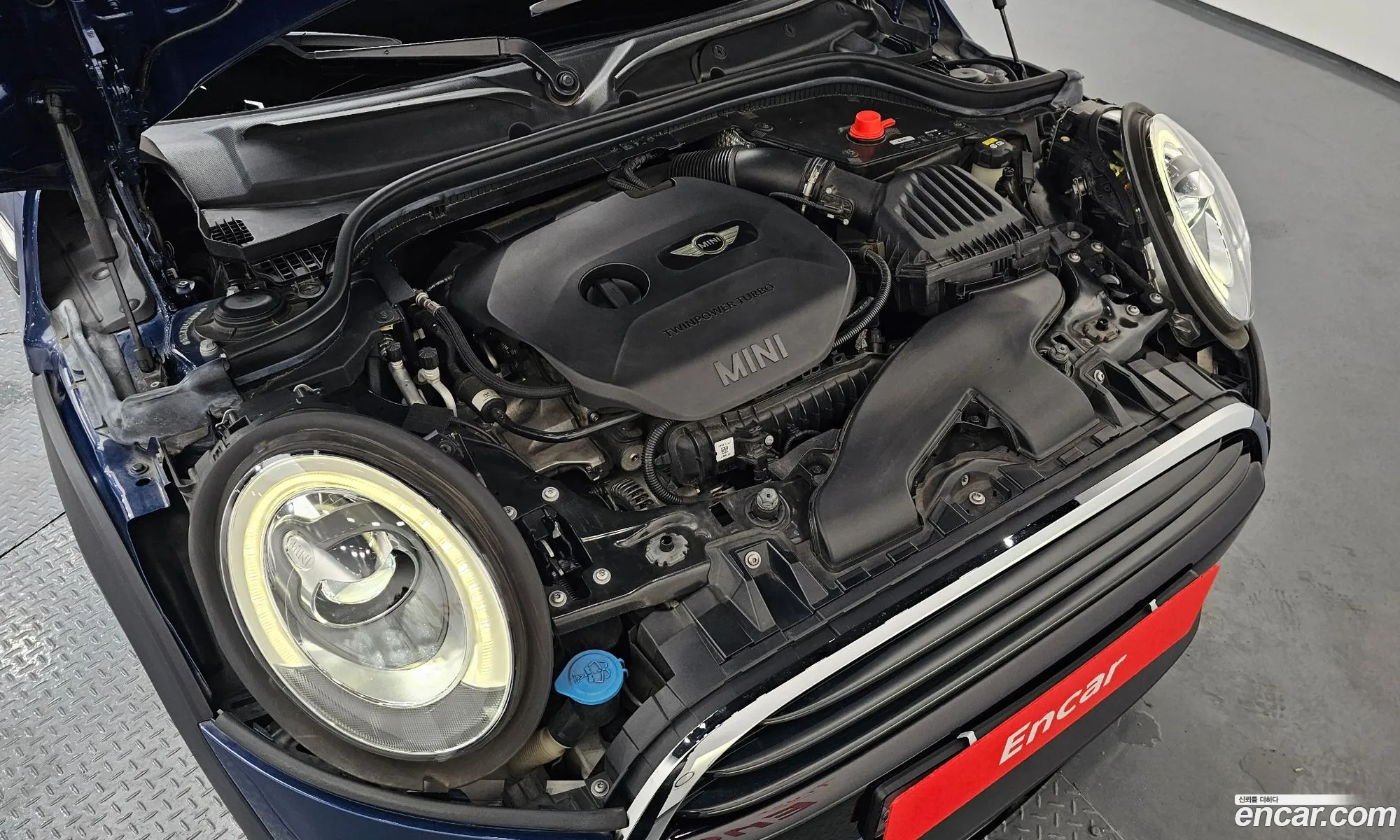 Mini Cooper 2017 WMWXP5102J2F93792 — 23