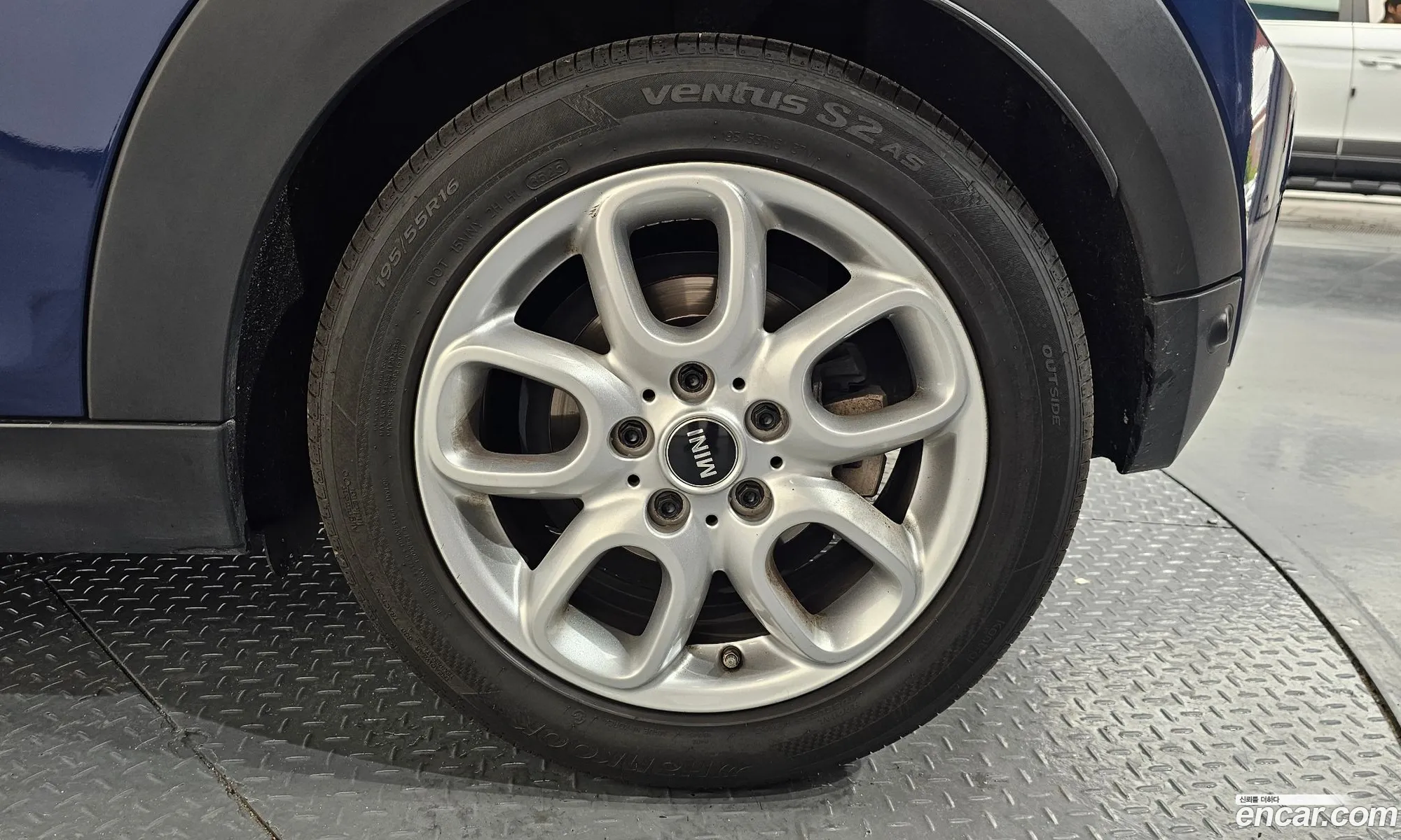 Mini Cooper 2017 WMWXP5102J2F93792 — 27