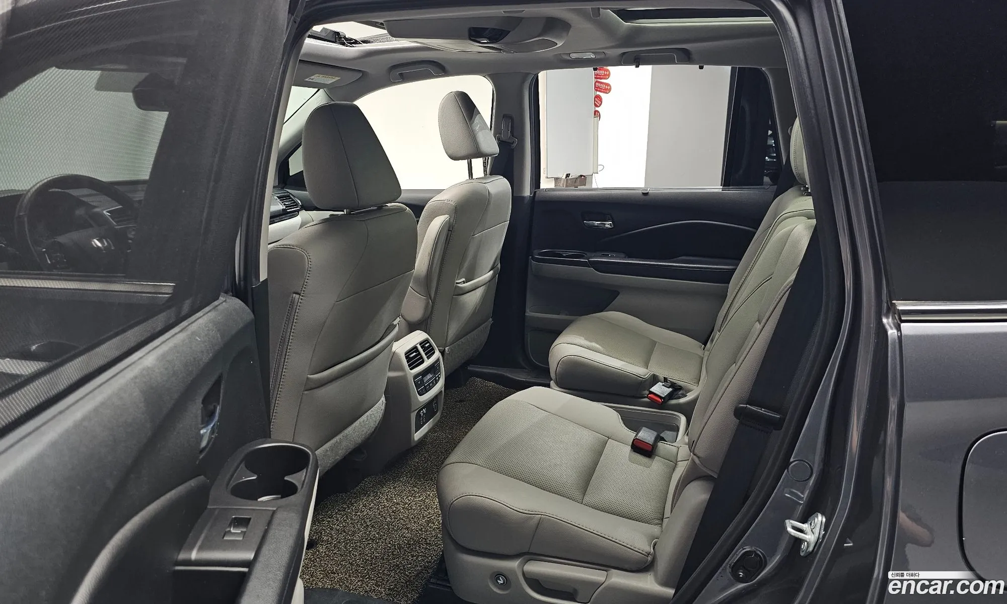 Honda Pilot 2021 5FNYF6800MB200176 — 6