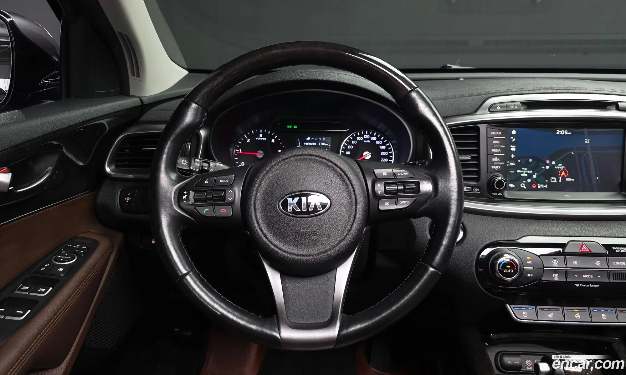 Kia Sorento 2016 KNAPH81ABGA221945 — 10
