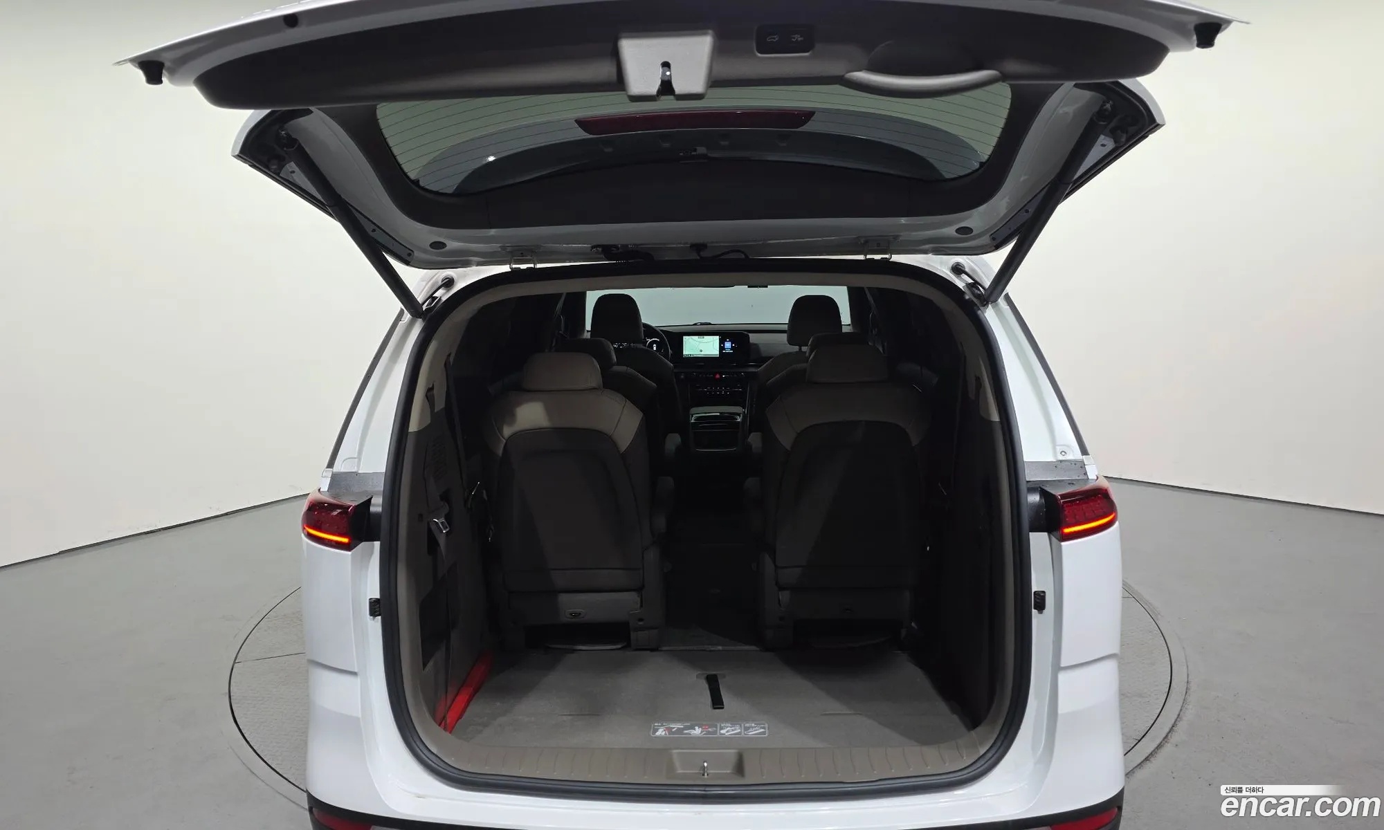Kia Carnival 2023 KNANE81BBPS343566 — 12