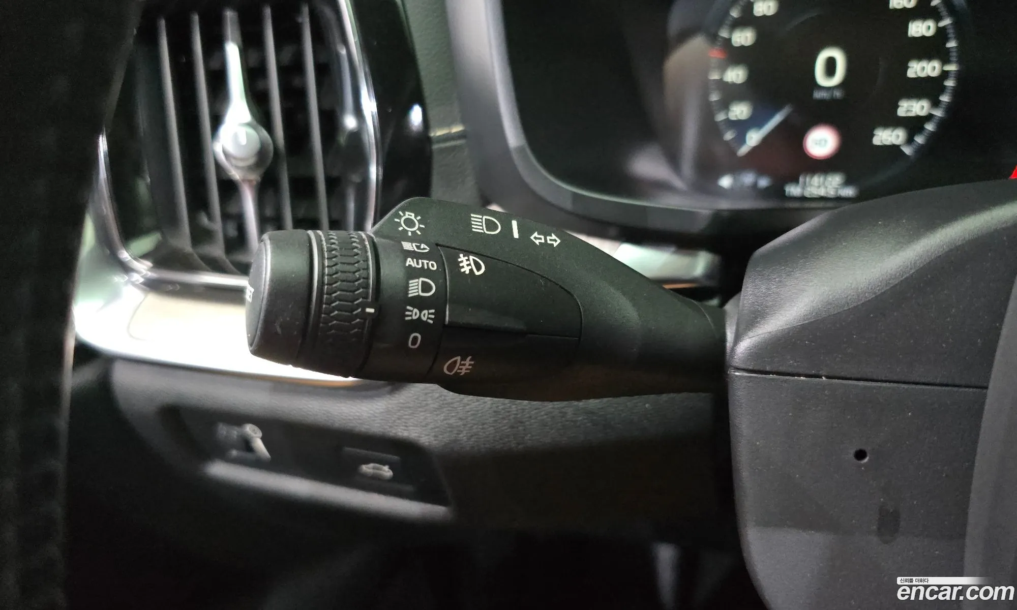 Volvo S60 2019 7JRZS102DLG033478 — 7