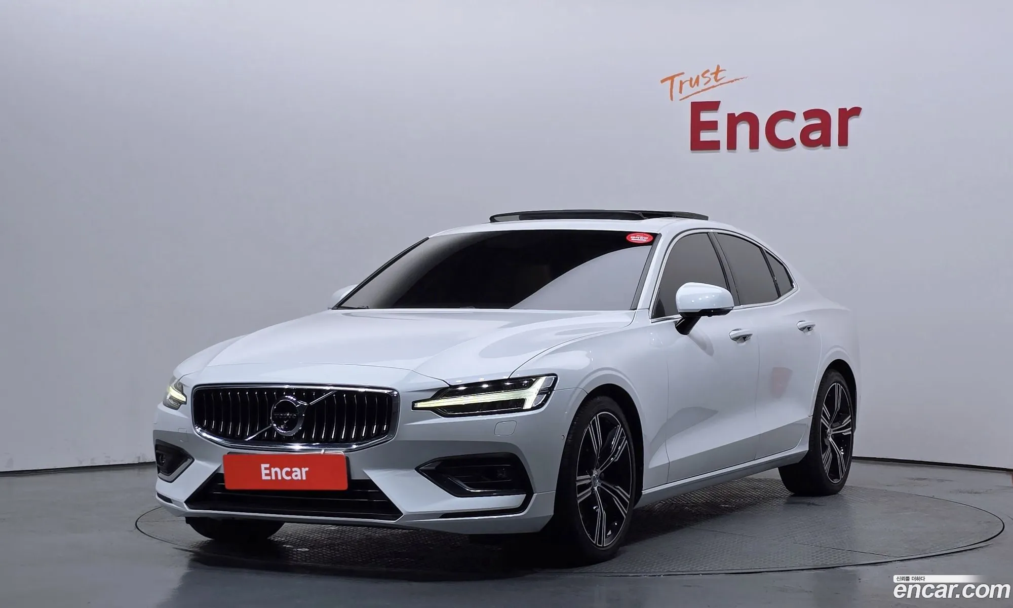 Volvo S60 2019 7JRZS102DLG033478 — 19